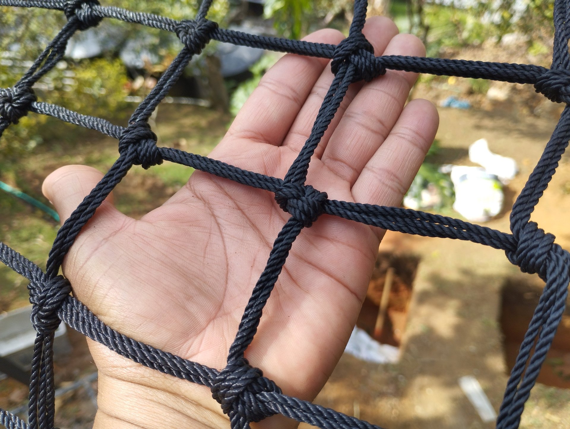 black and white bed linen