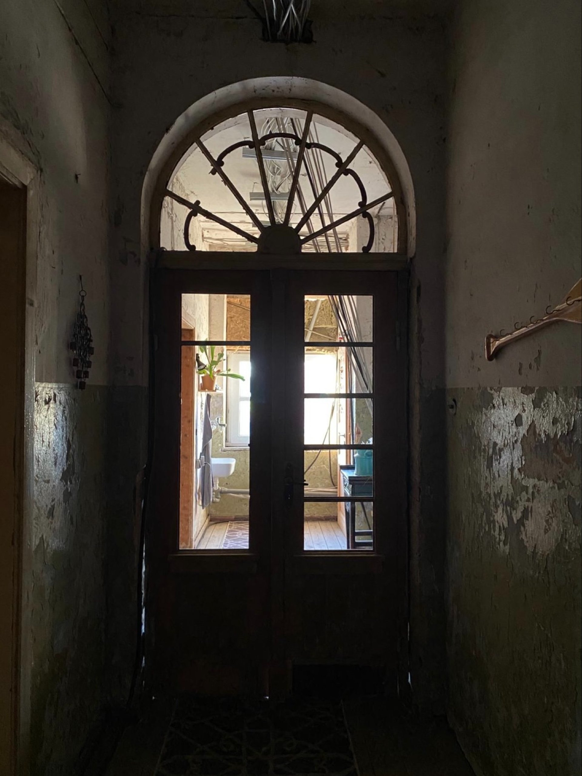 black and white bed linen