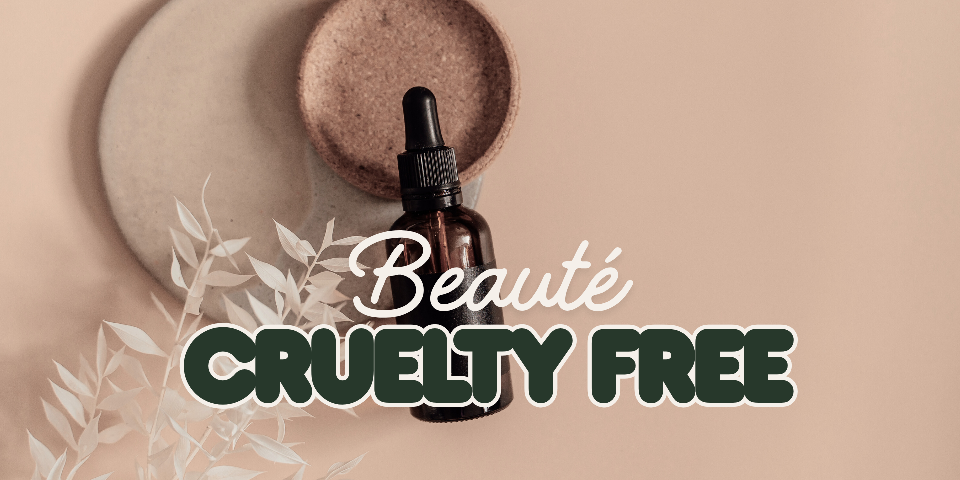 Flacon compte-gouttes d’huile cosmétique sur fond beige avec le texte Beauté cruelty free