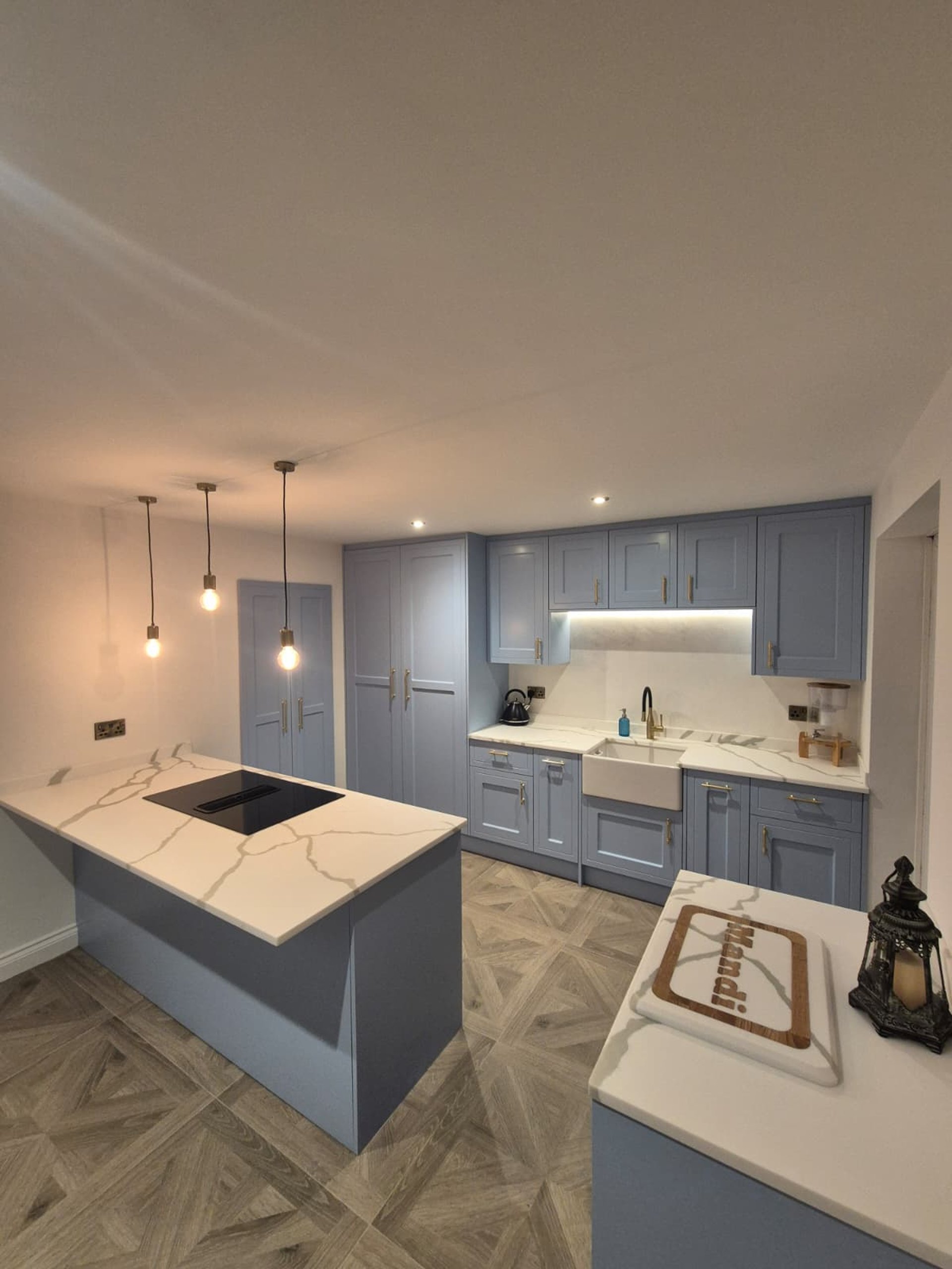 black and white bed linen