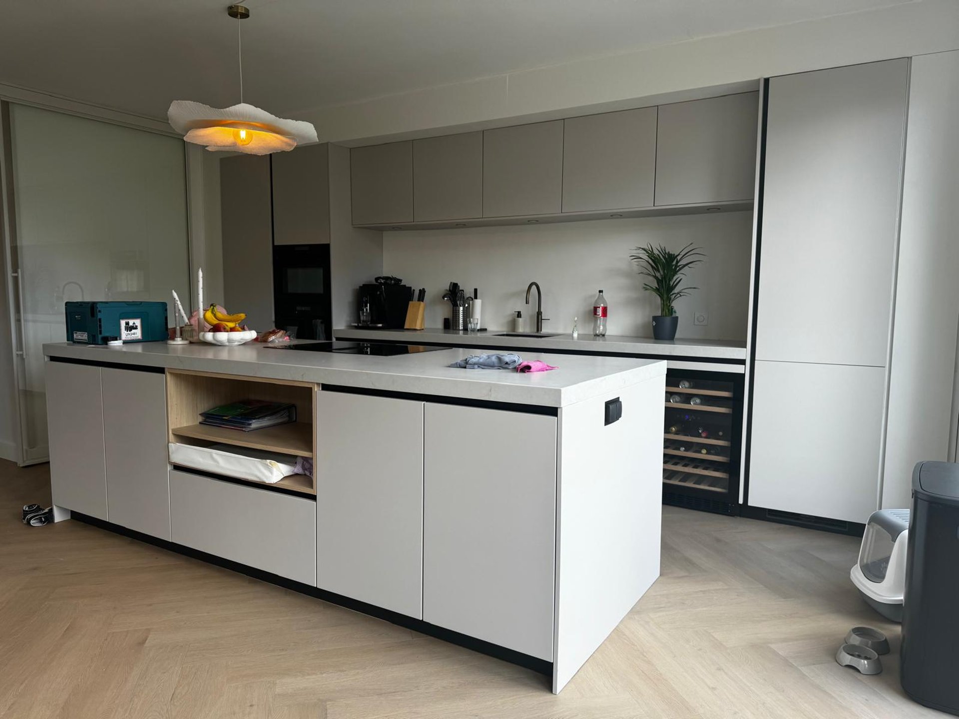 black and brown leather padded tub sofa