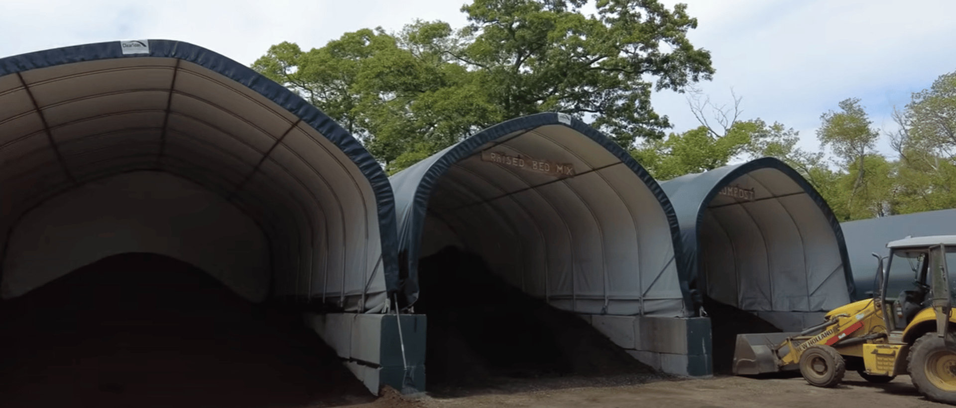 gray computer monitor