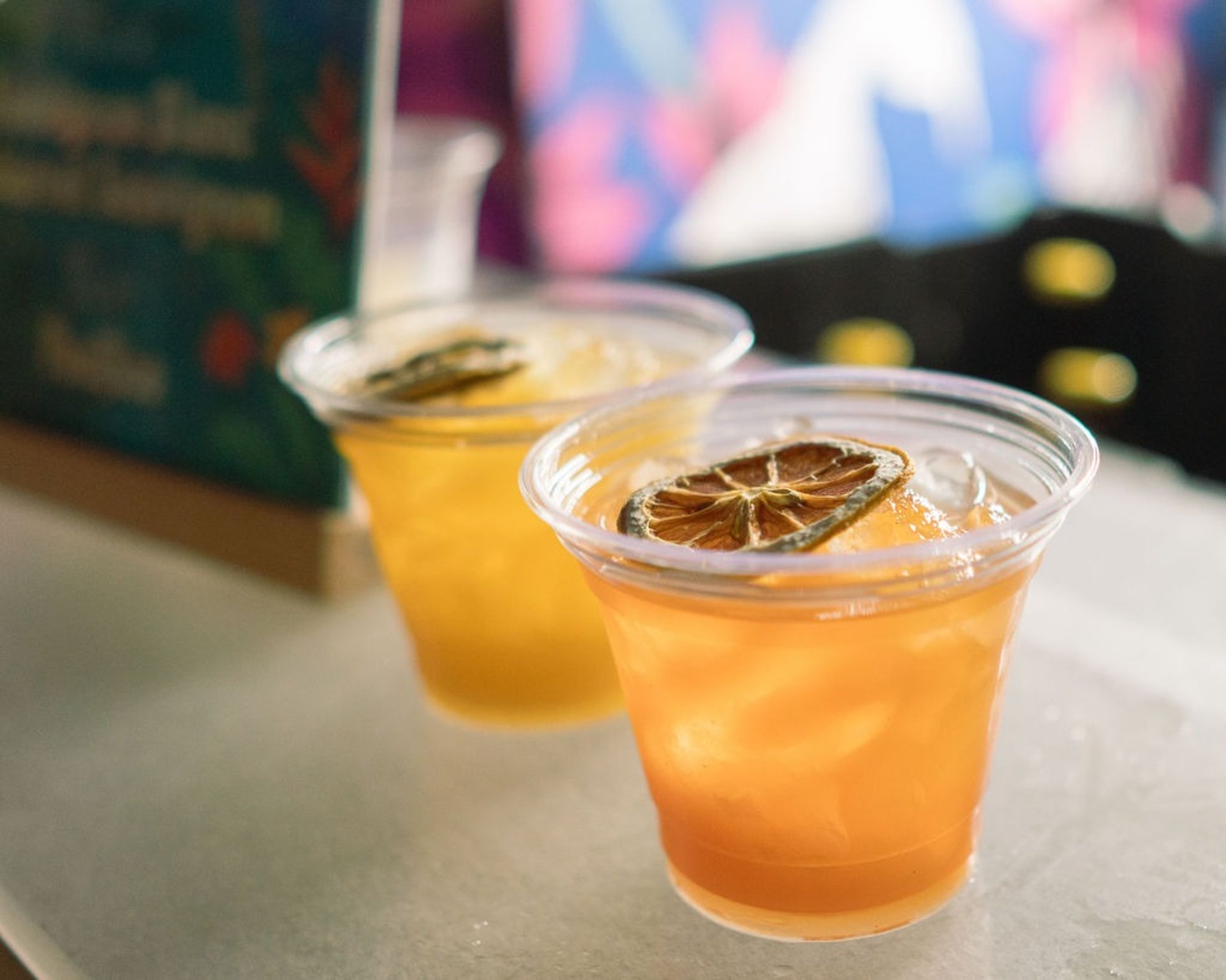 gray computer monitor