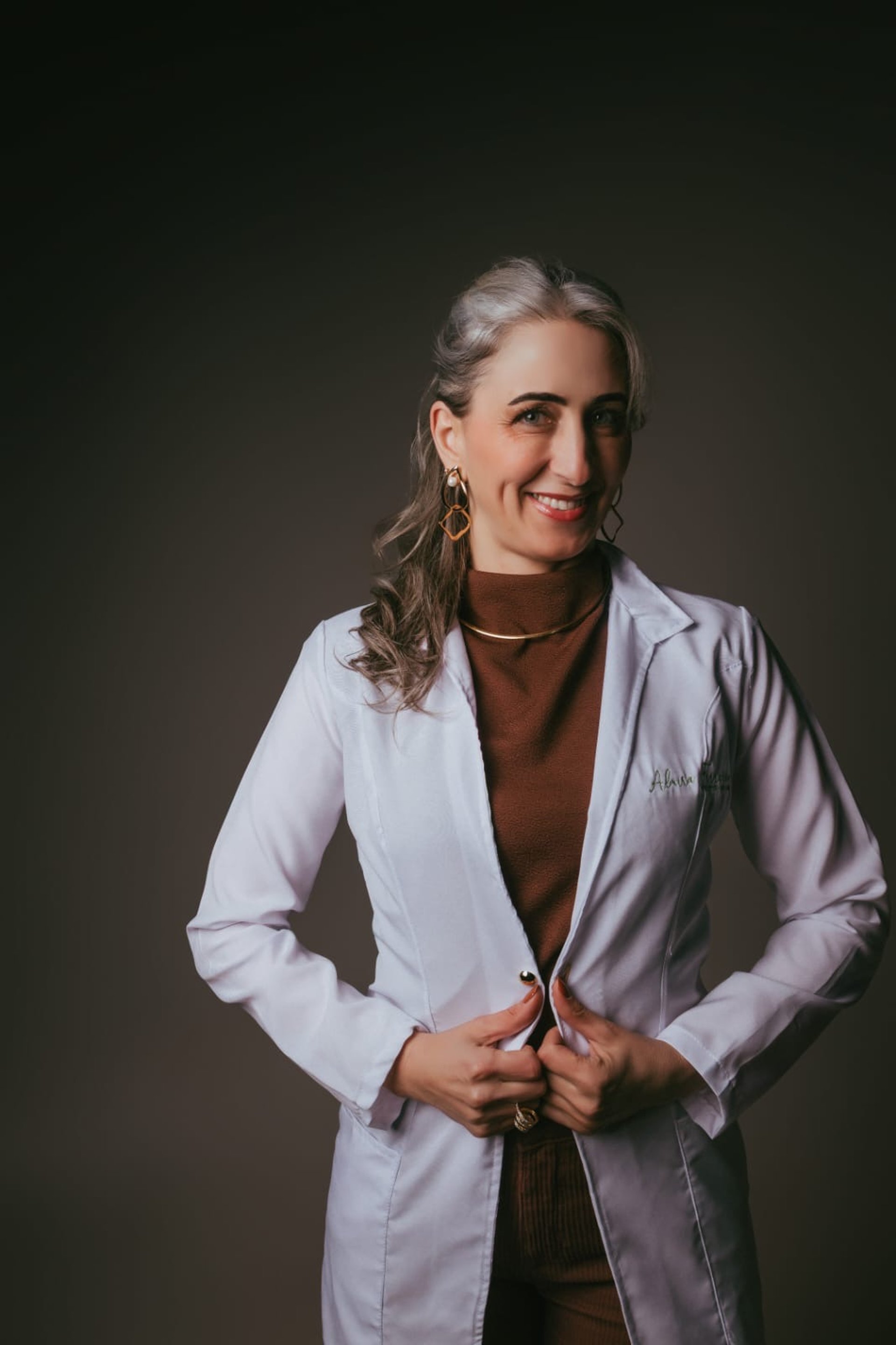 a blue plate topped with green vegetables and measuring tape