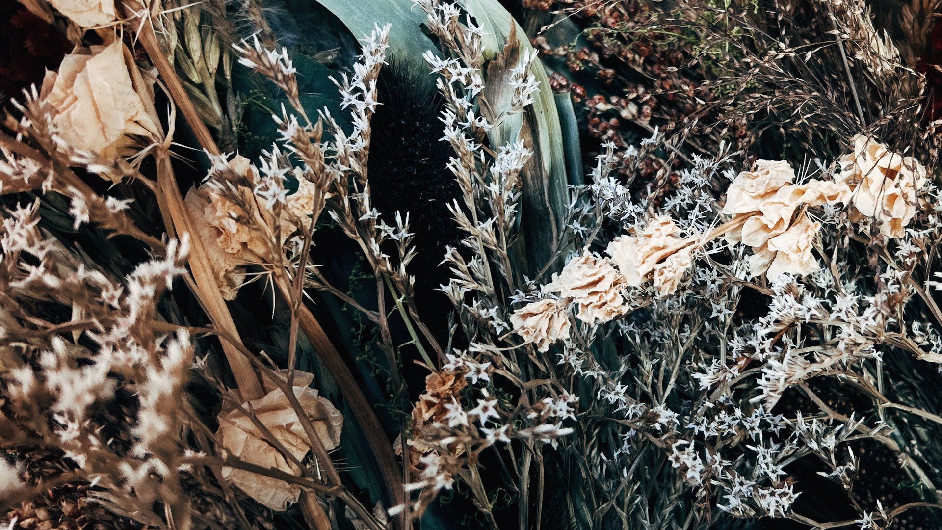 a close up of a wall with some paint on it