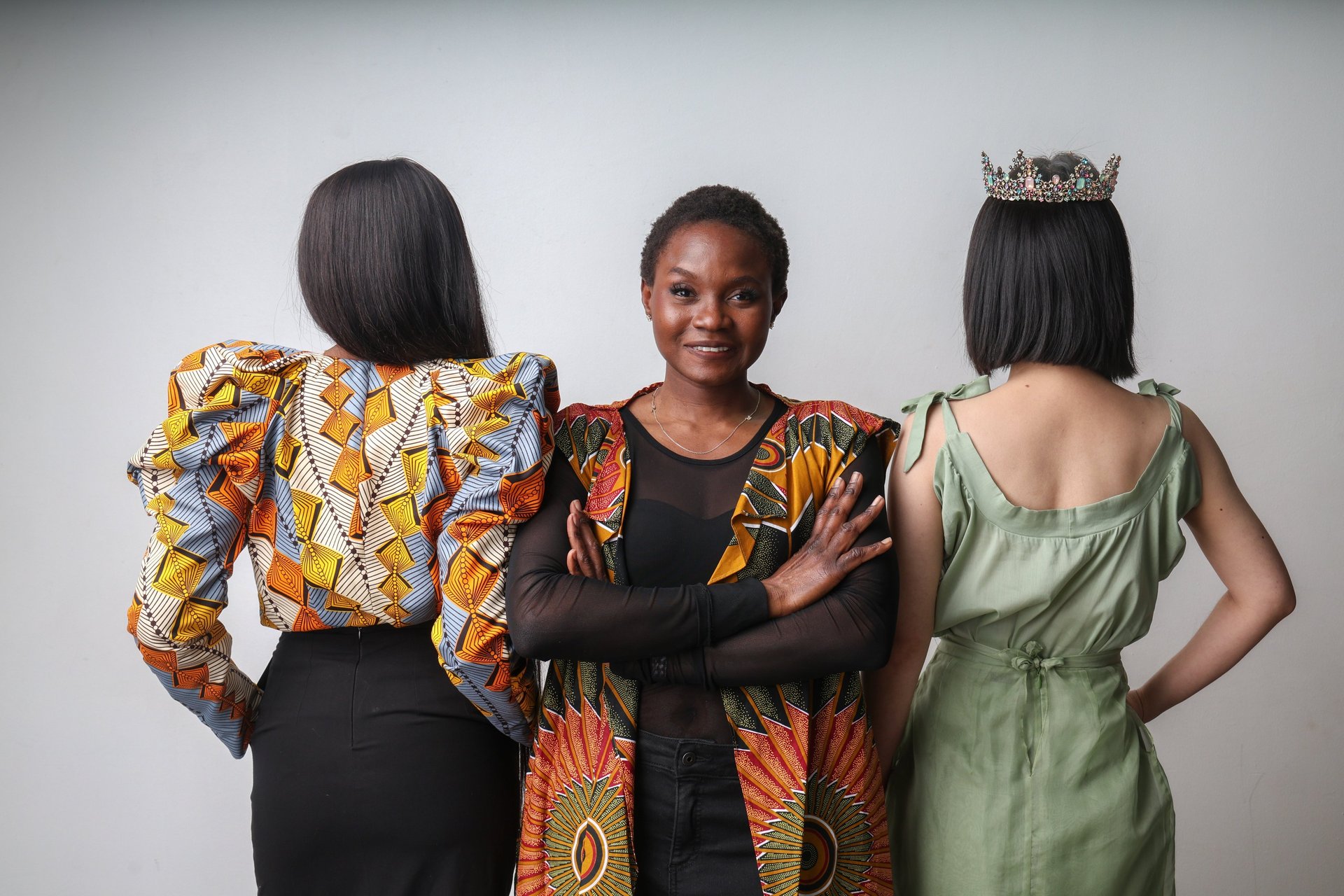 black and white bed linen