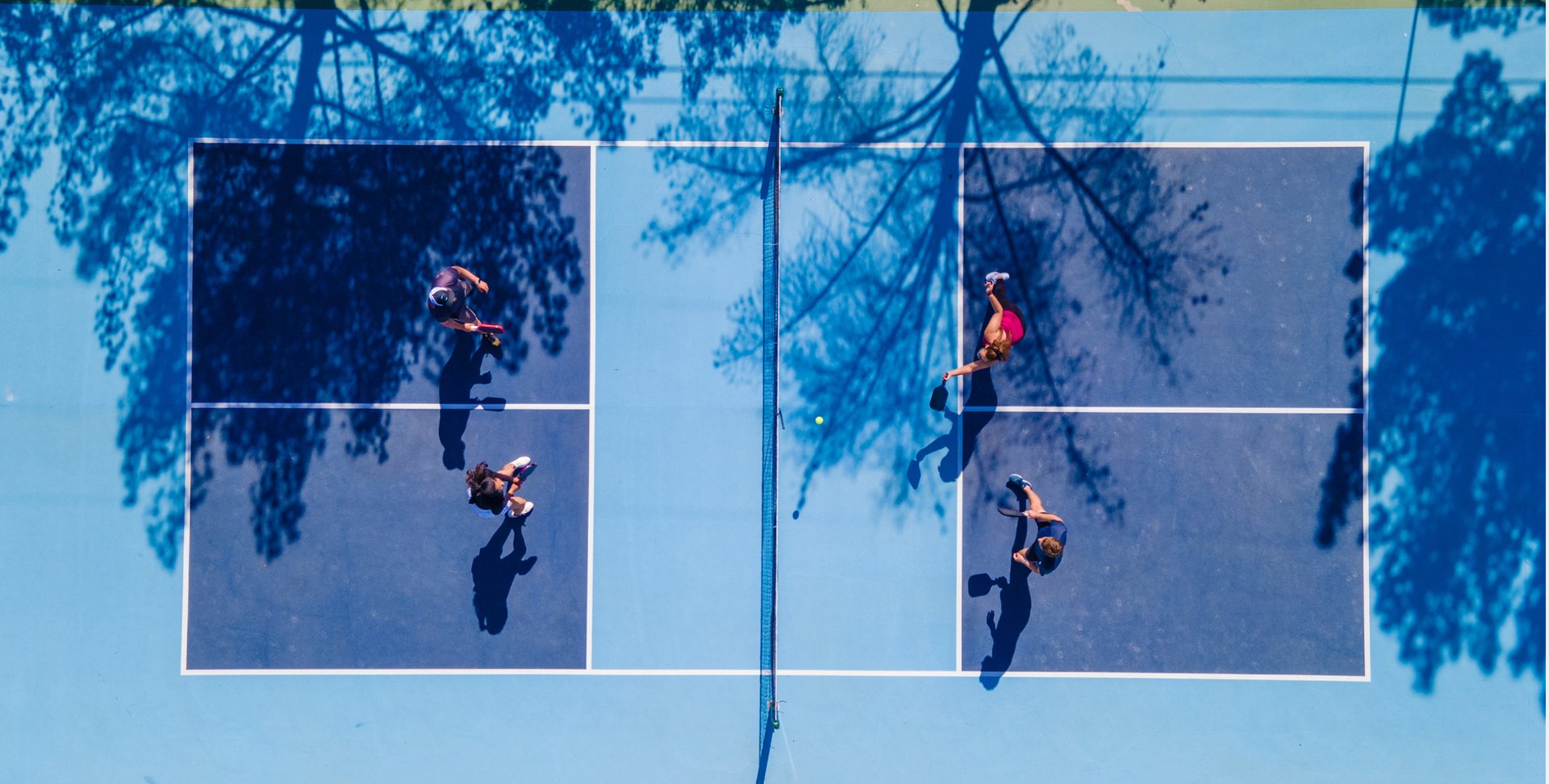 gray computer monitor