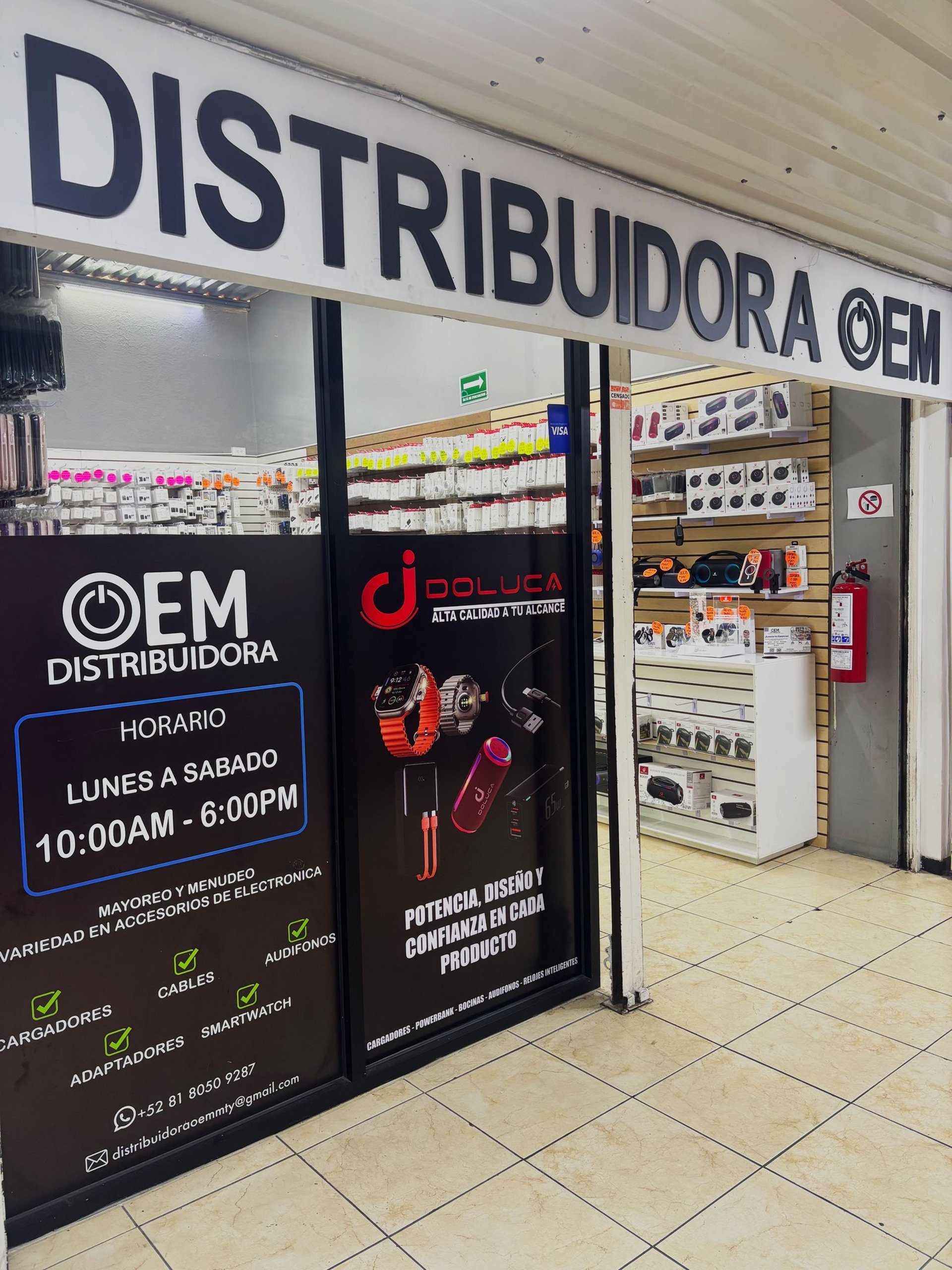 gray computer monitor