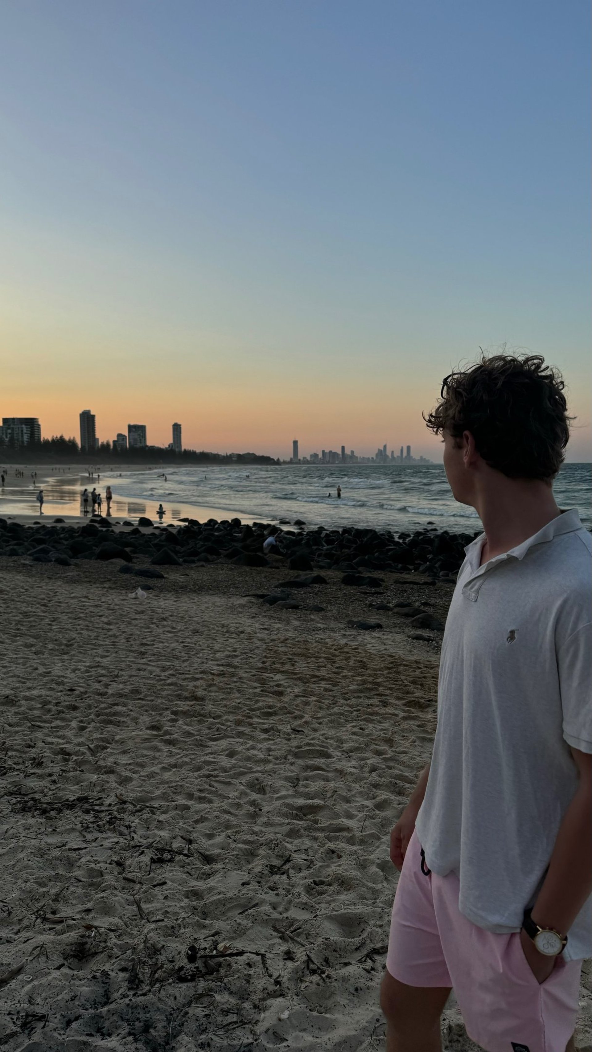 black and white bed linen