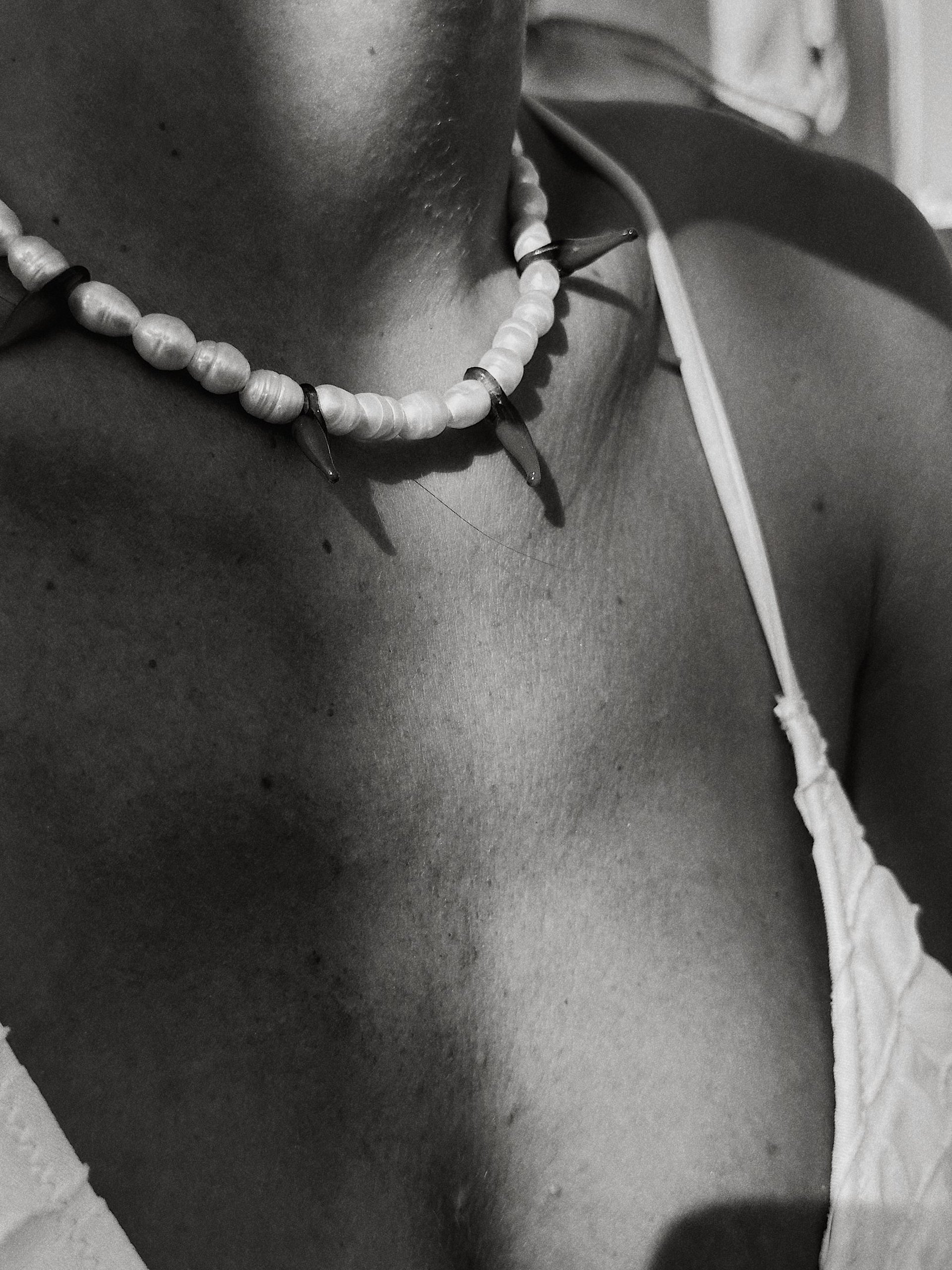 black and white bed linen