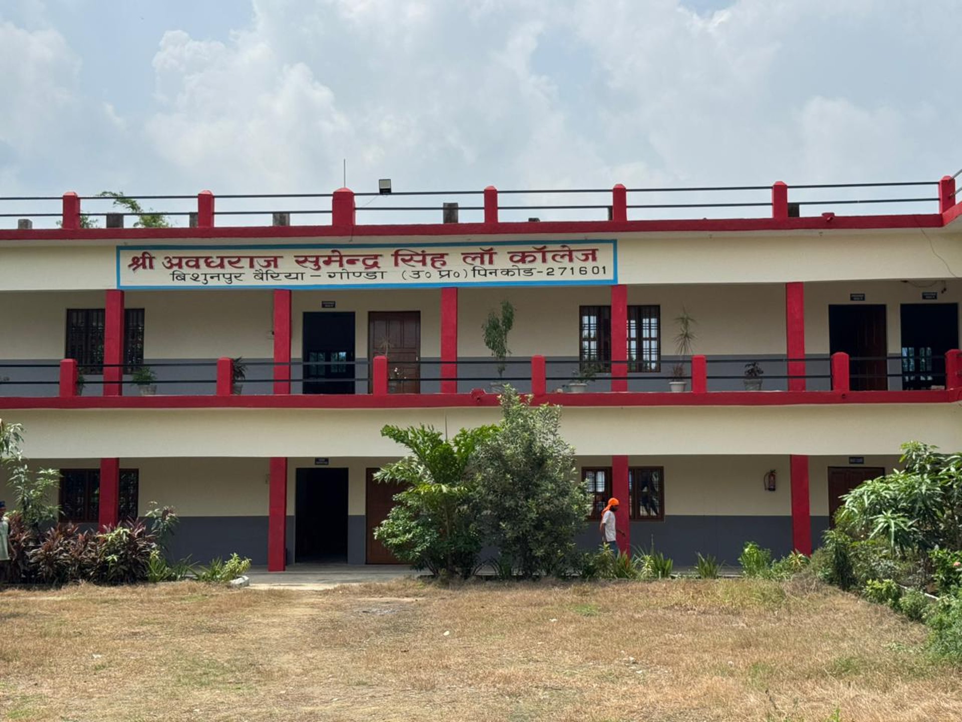 black and brown leather padded tub sofa