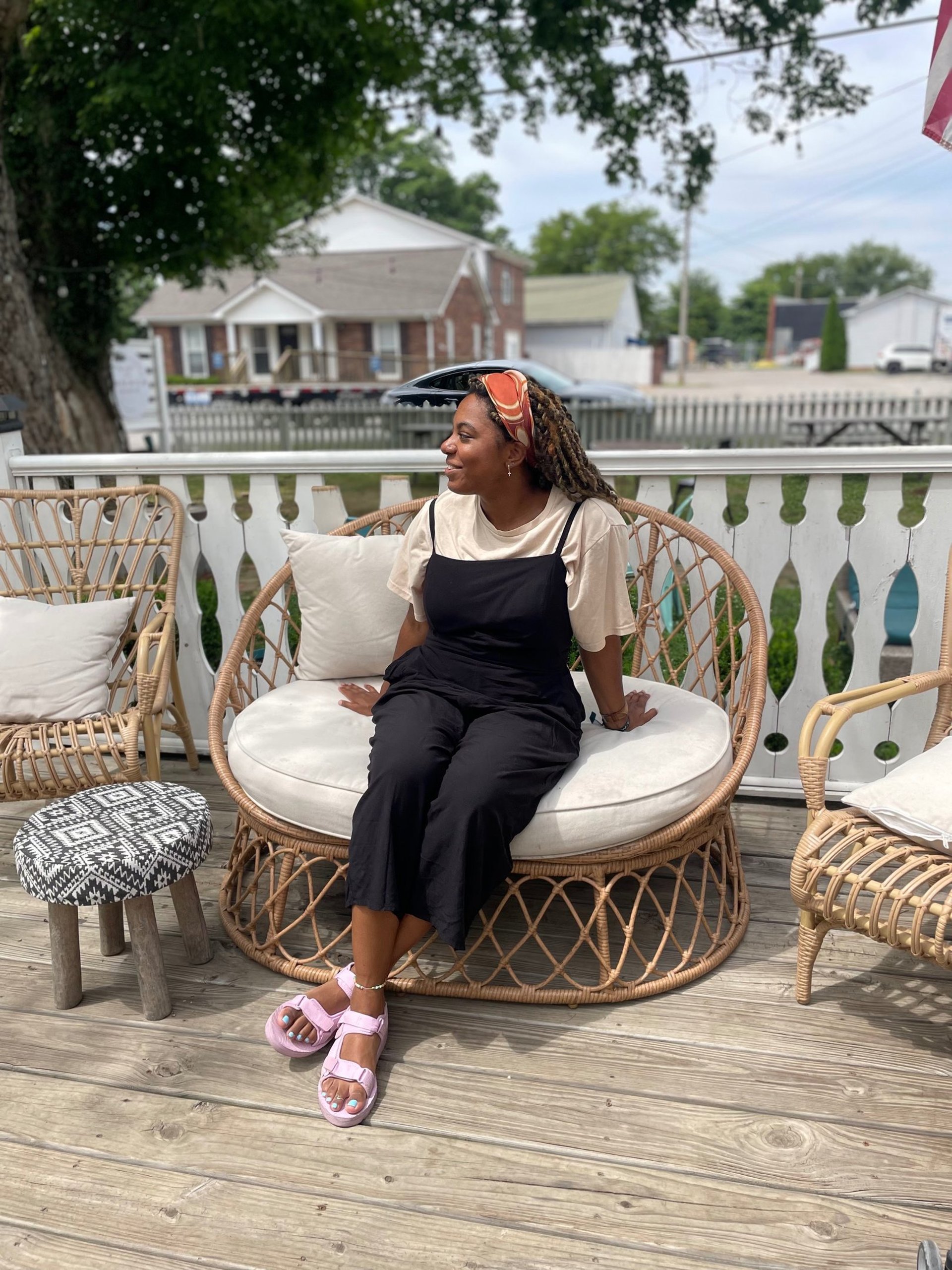 black and white bed linen