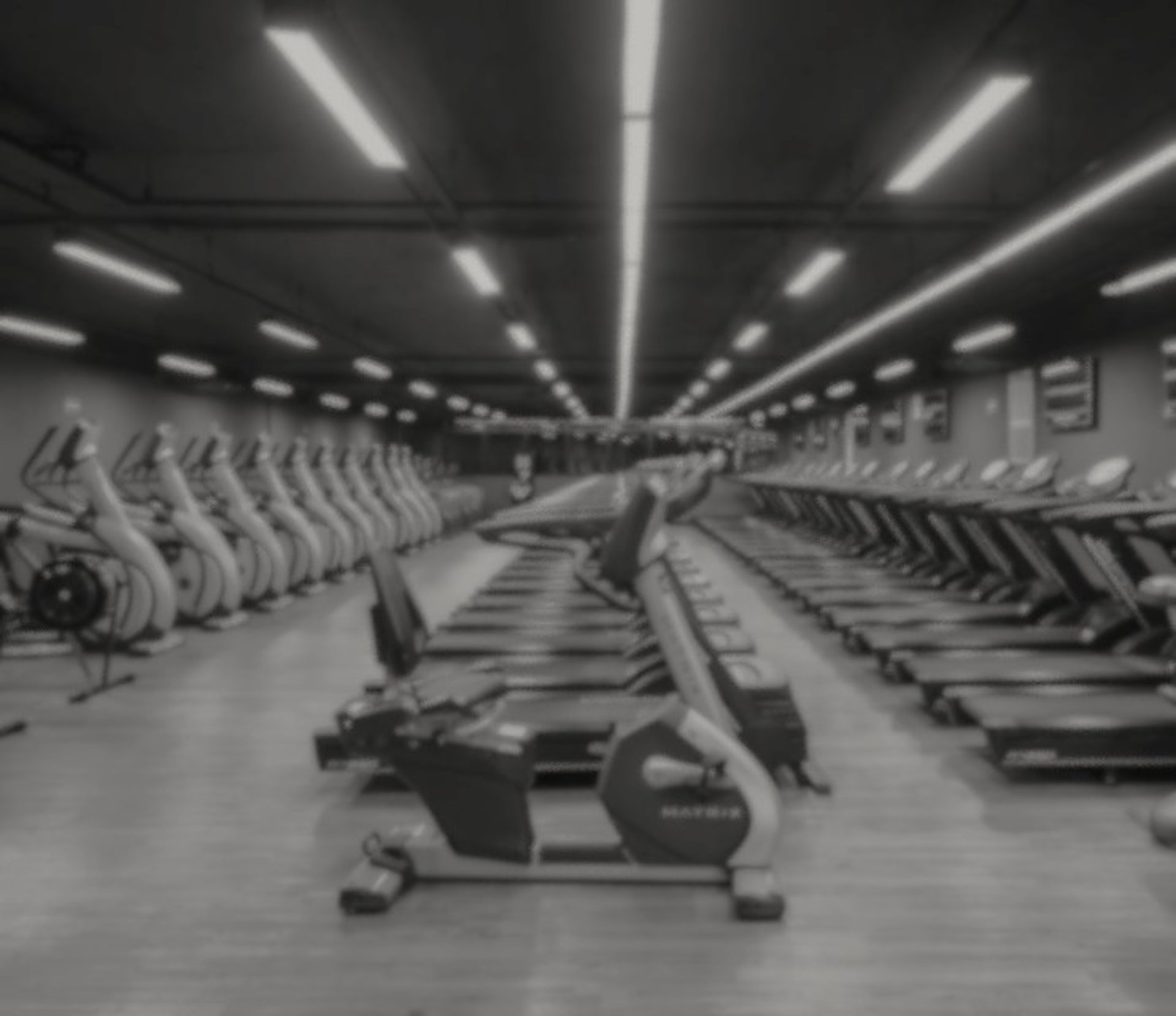 gray computer monitor