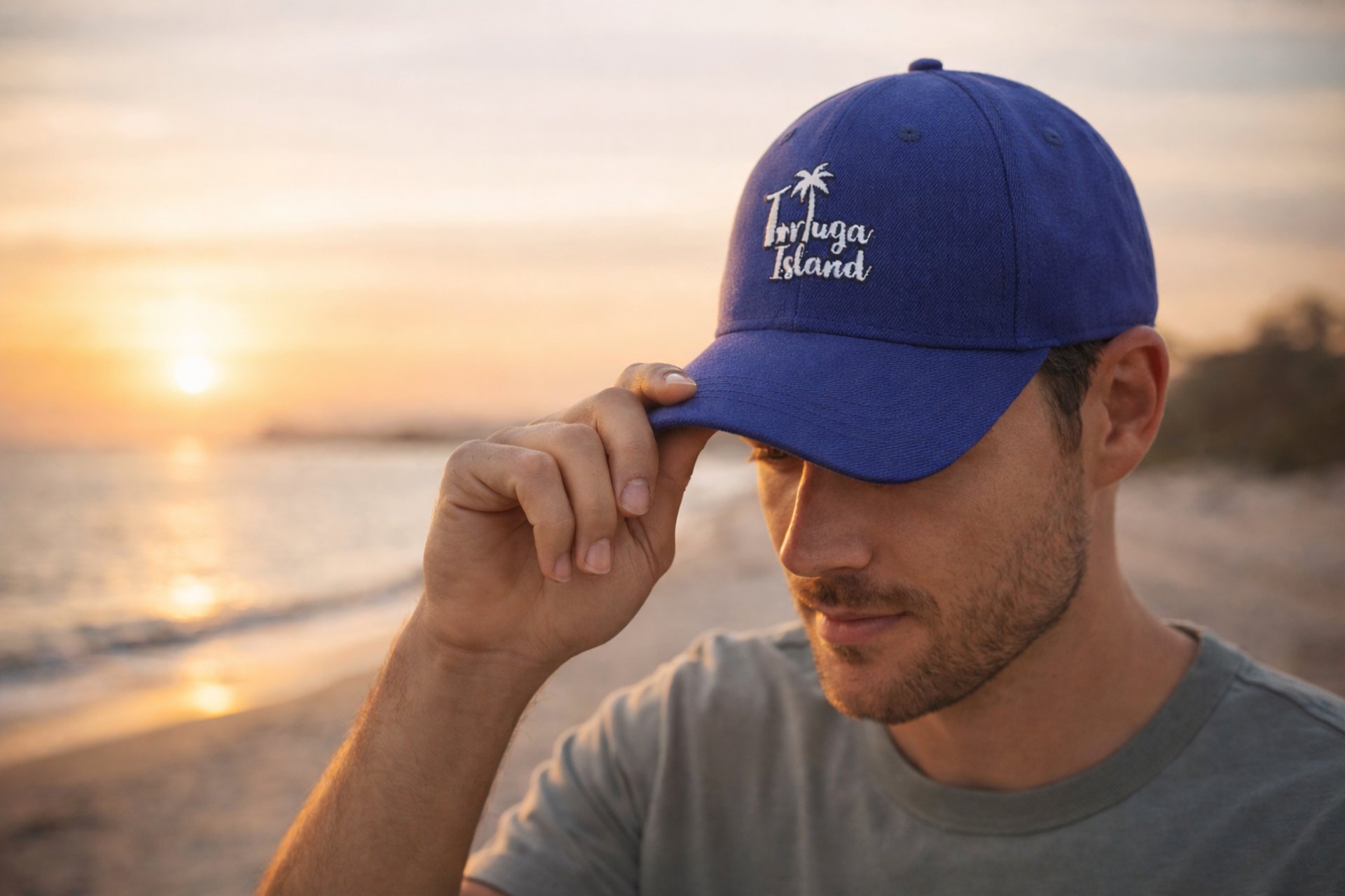 a bunch of leaves that are laying on the ground