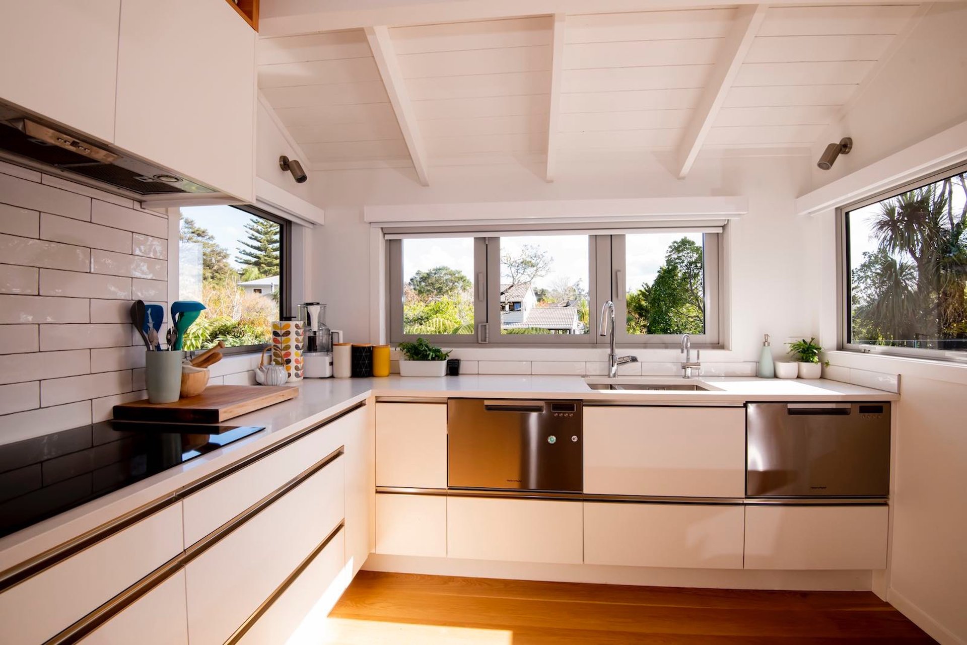 L-shaped kitchen layout Auckland