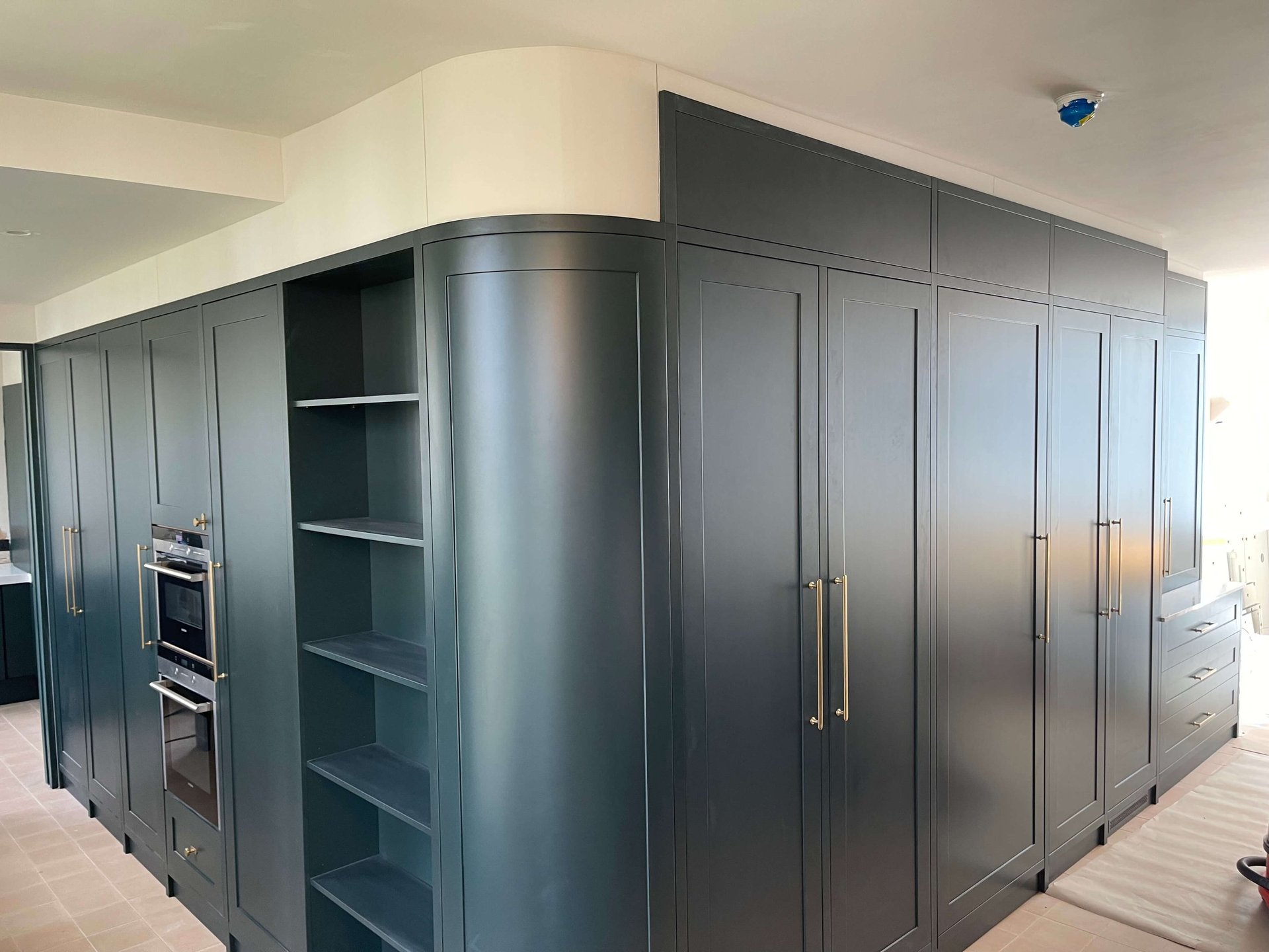 black and white bed linen