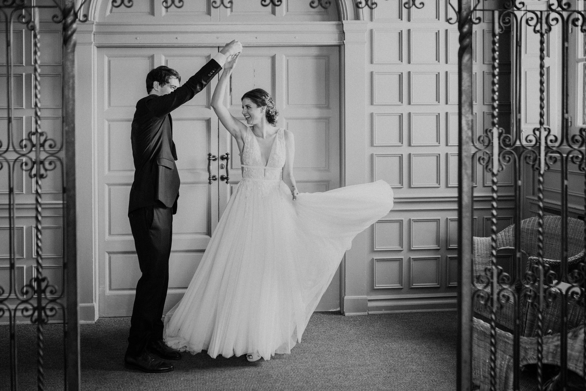 black and white bed linen