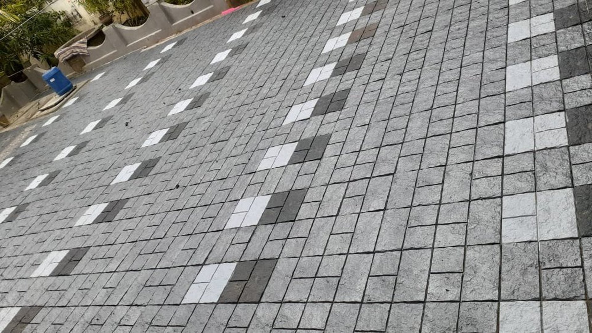 black and white bed linen