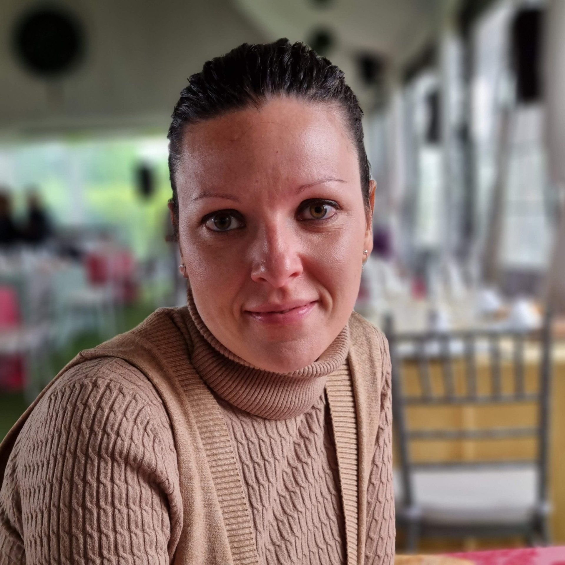 black and brown leather padded tub sofa