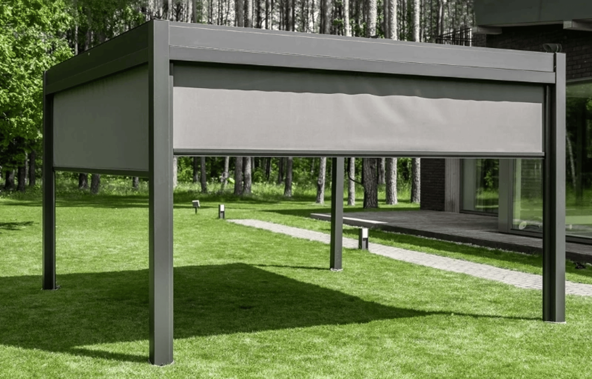 black and white bed linen