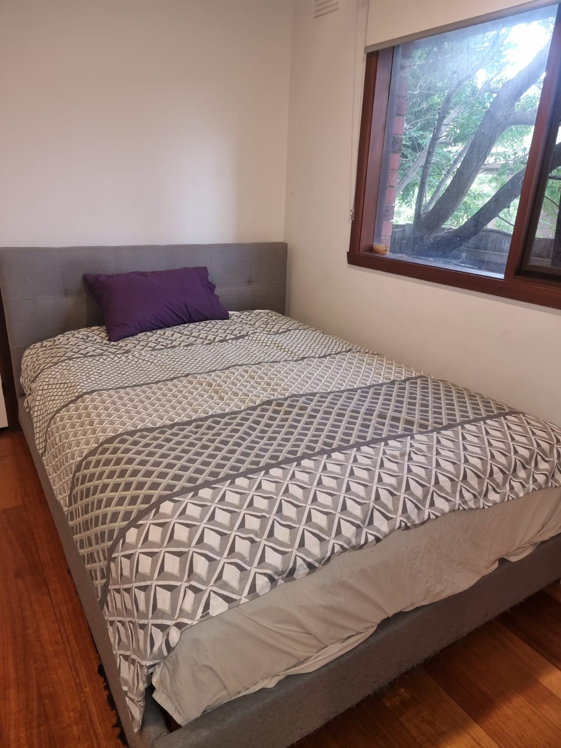 black and white bed linen