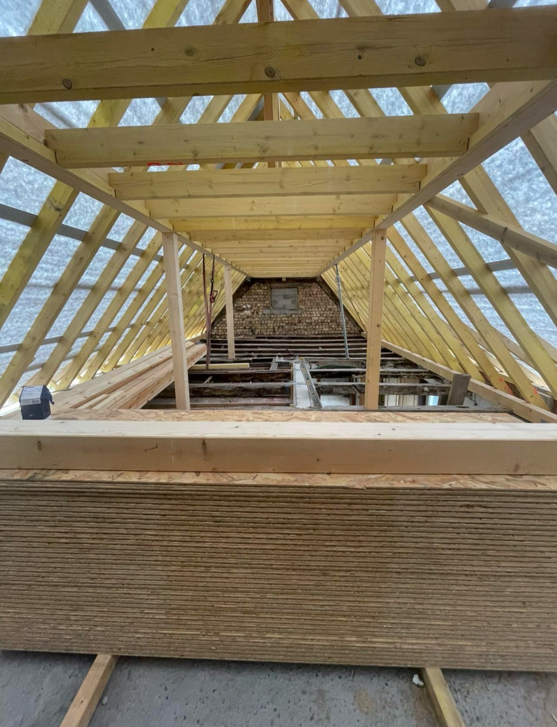 yellow and blue metal fence