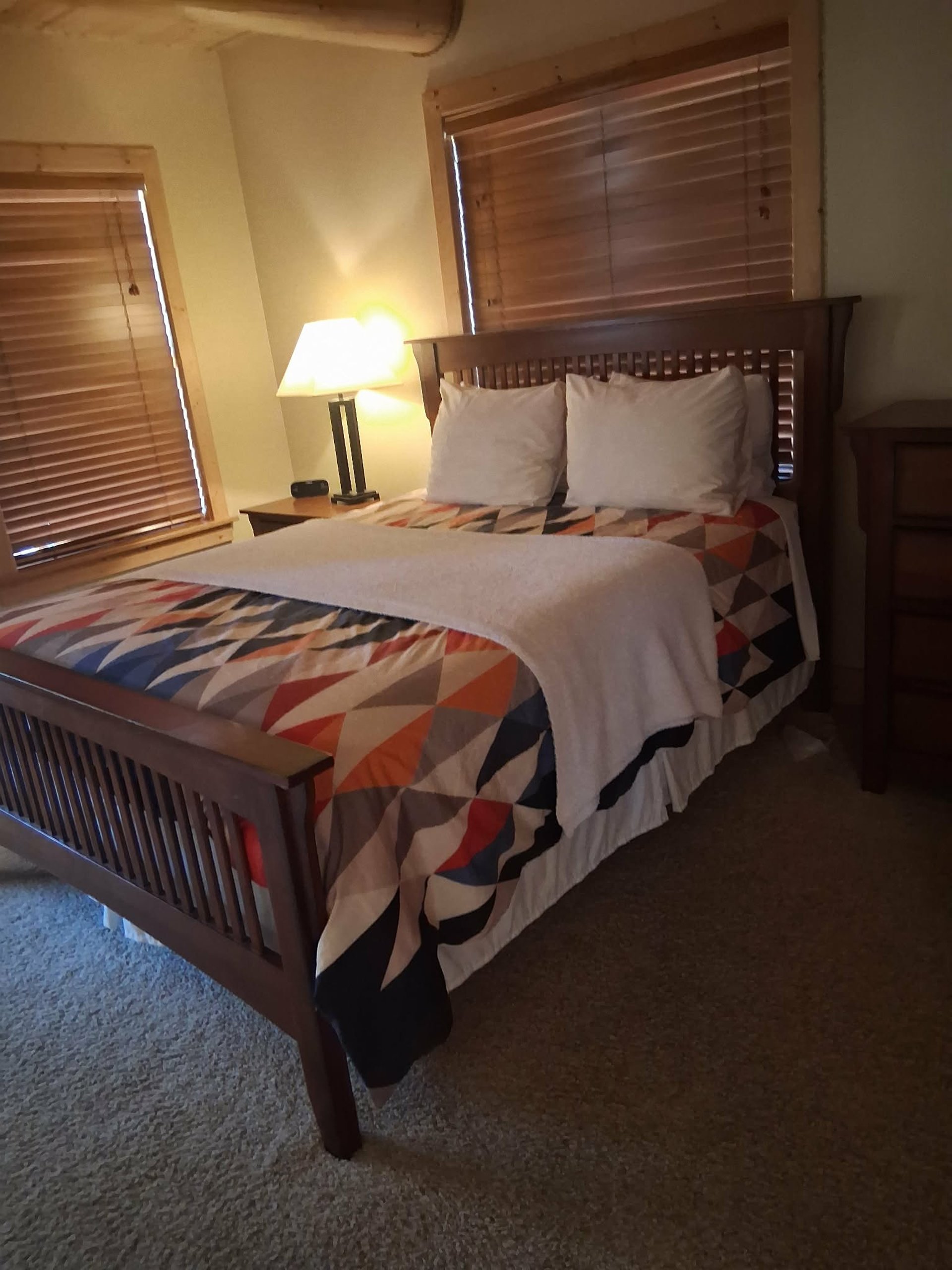 black and white bed linen