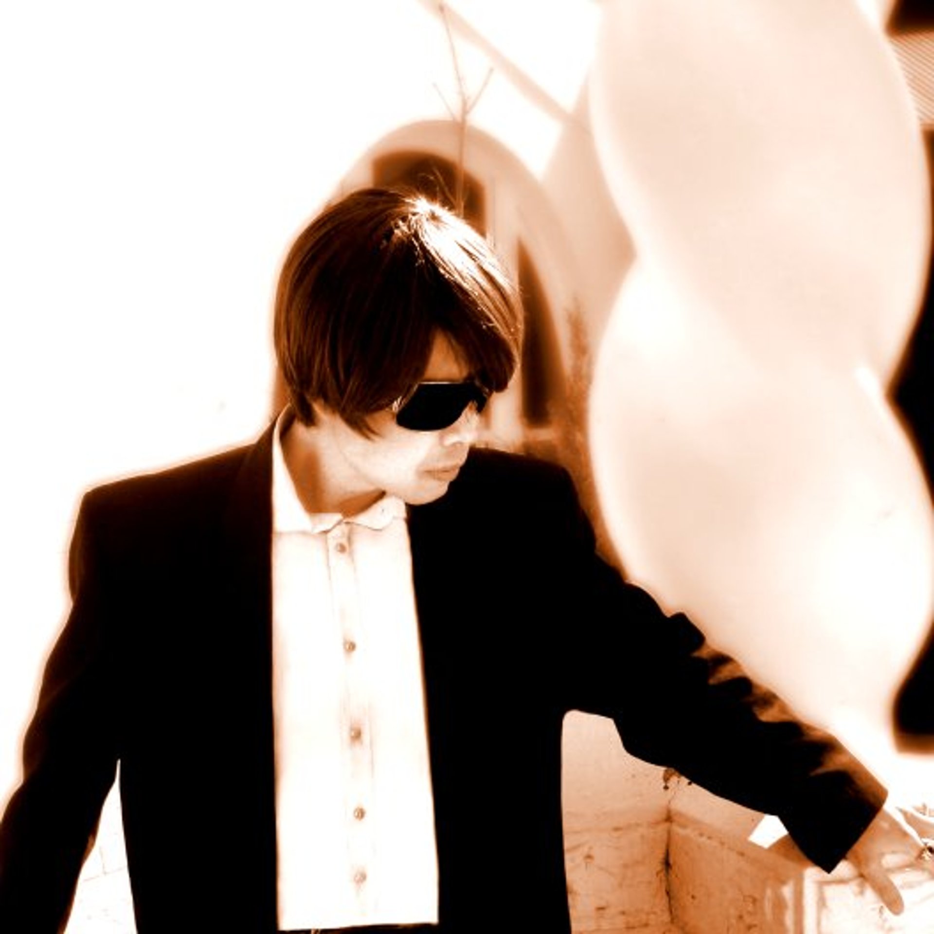 black and white bed linen