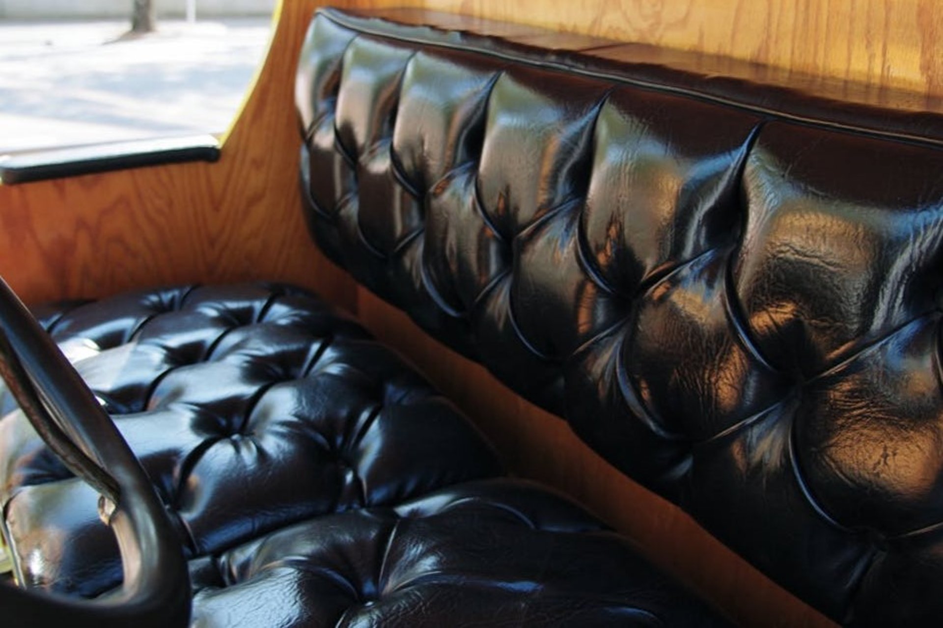 brown modern  leather sofa minimalist style