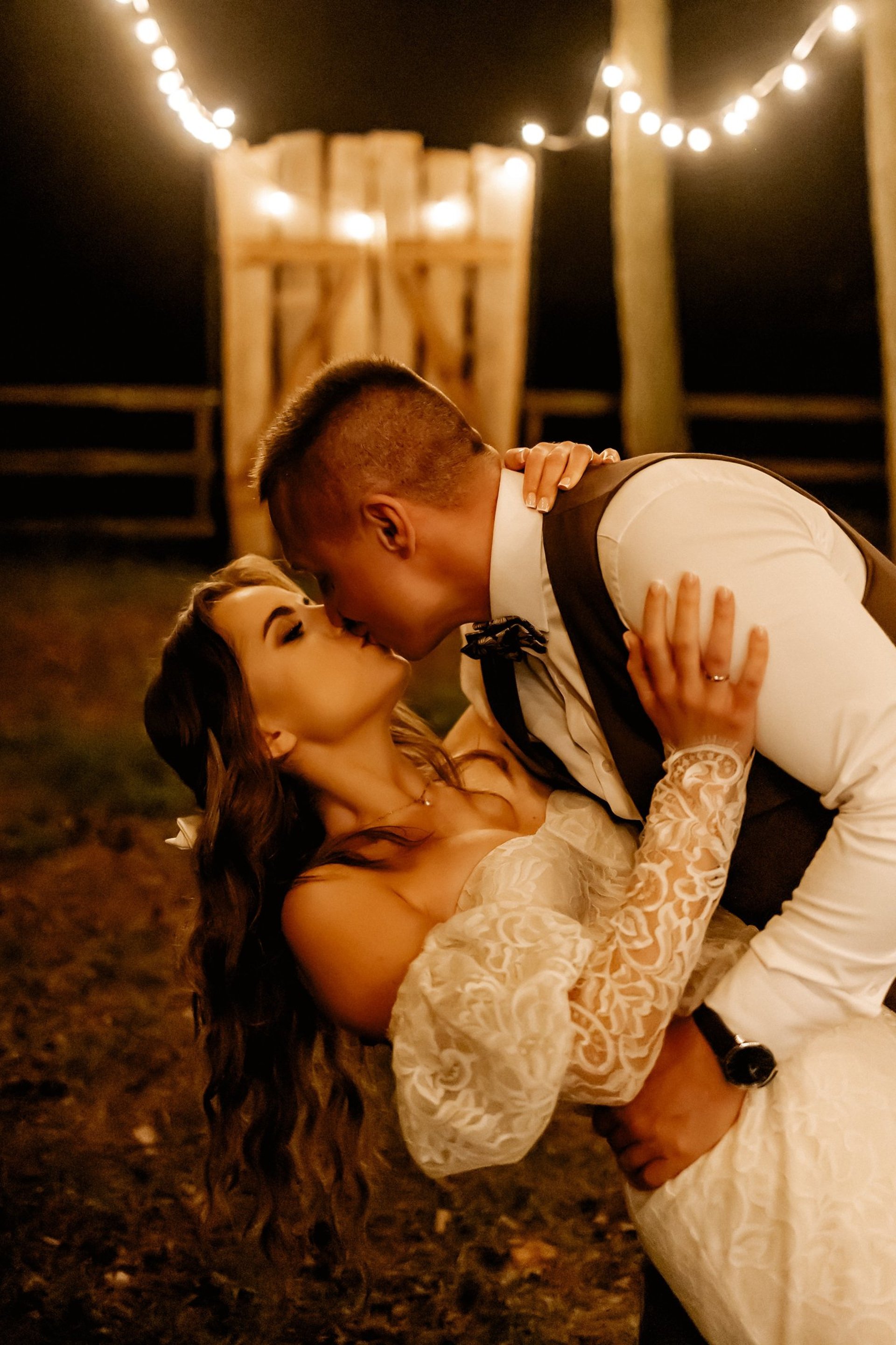 black and white bed linen