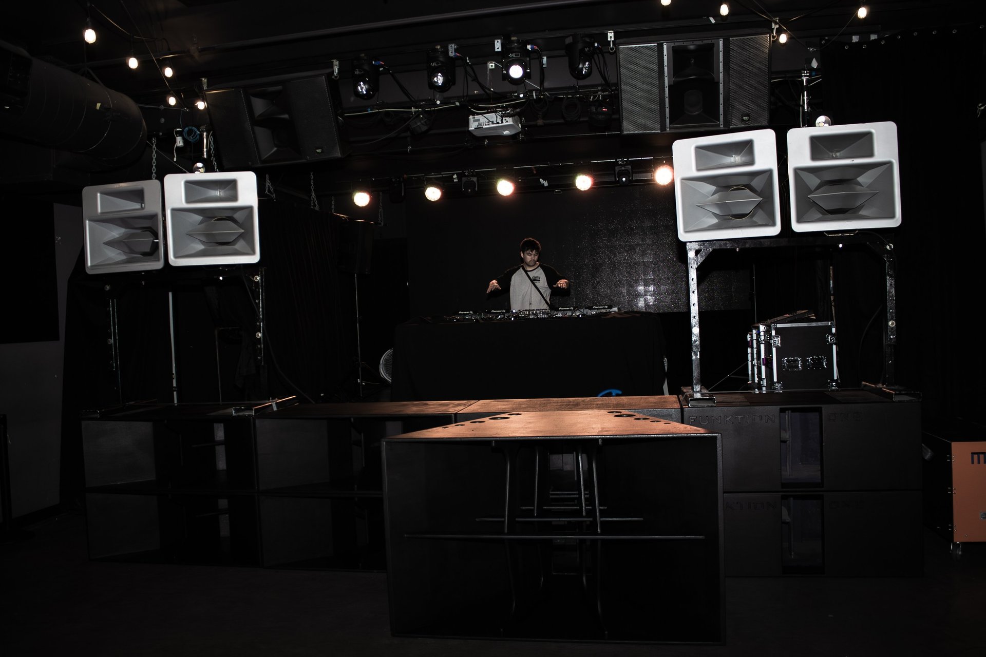 black and brown leather padded tub sofa