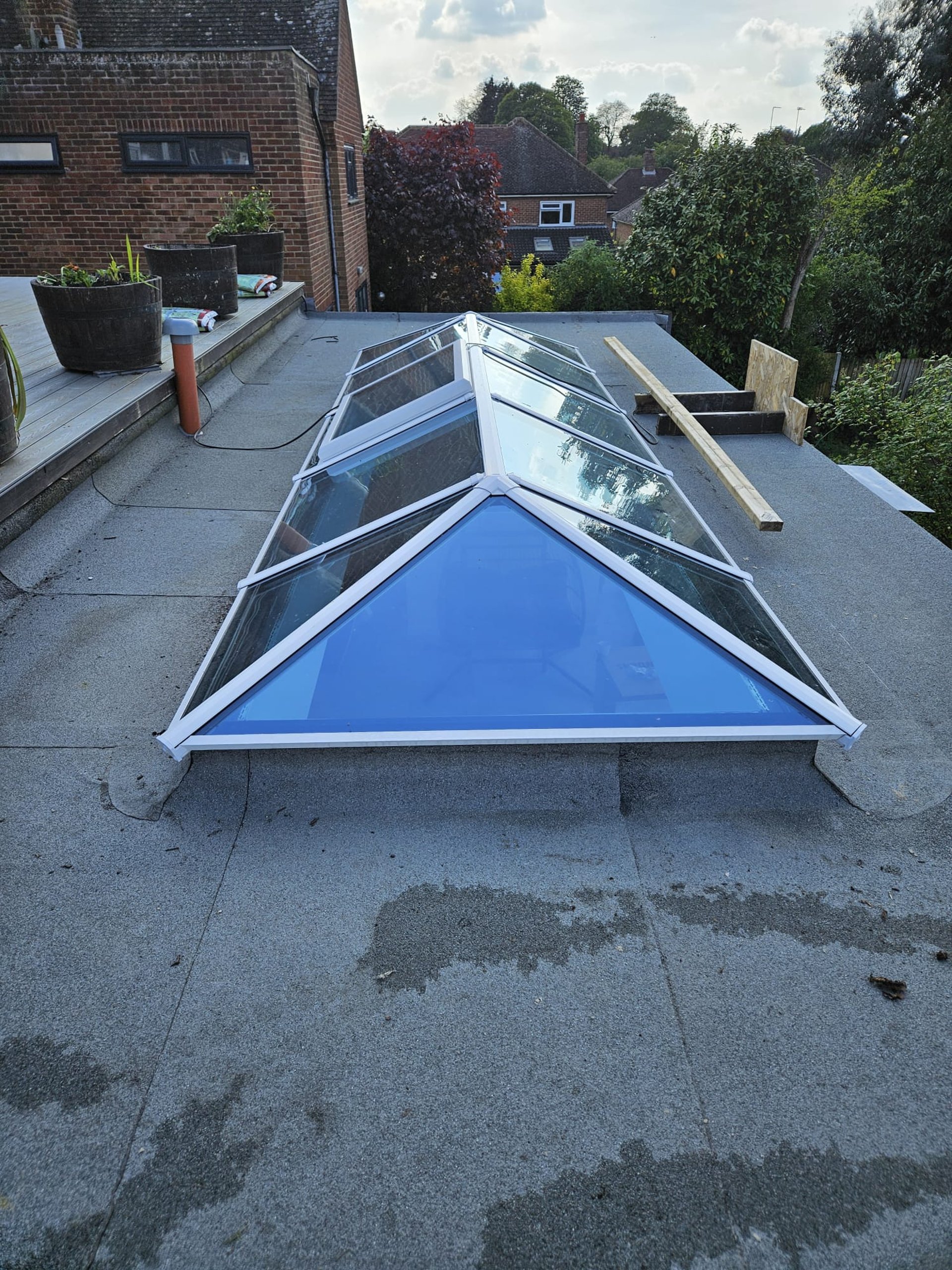 A construction site with lighting and new plaster.