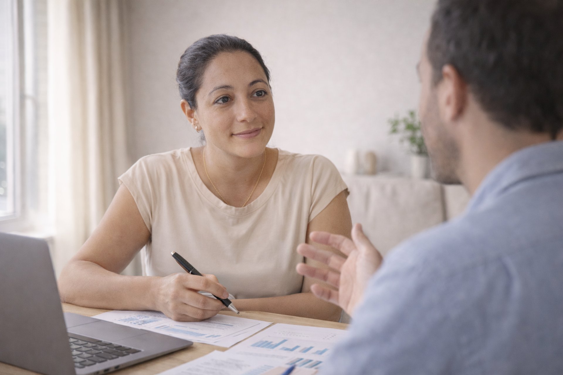 gray computer monitor