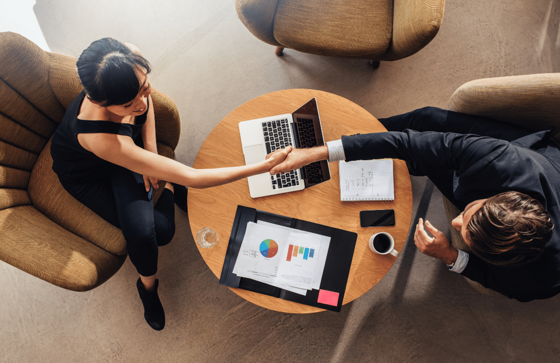 gray computer monitor