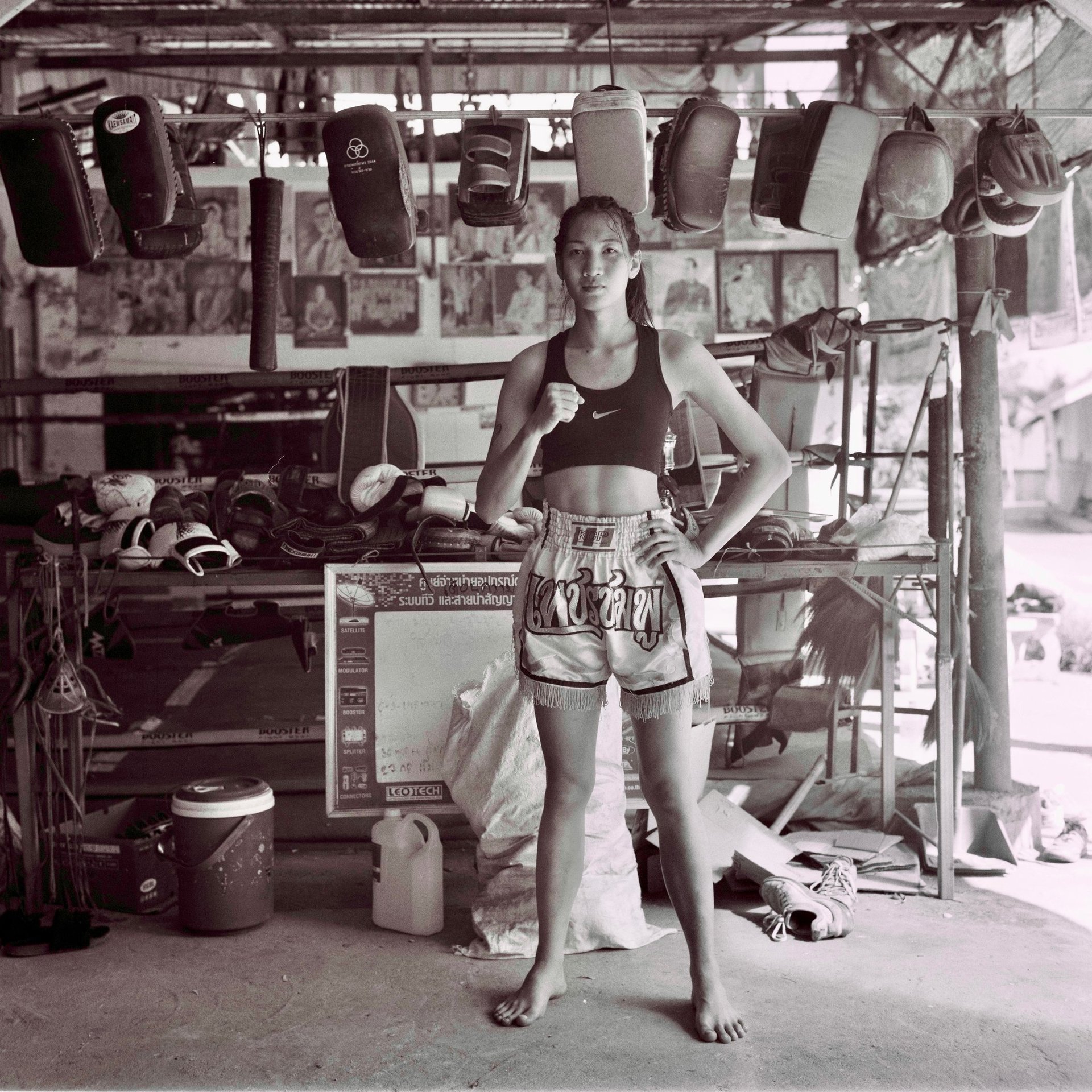 black and white bed linen