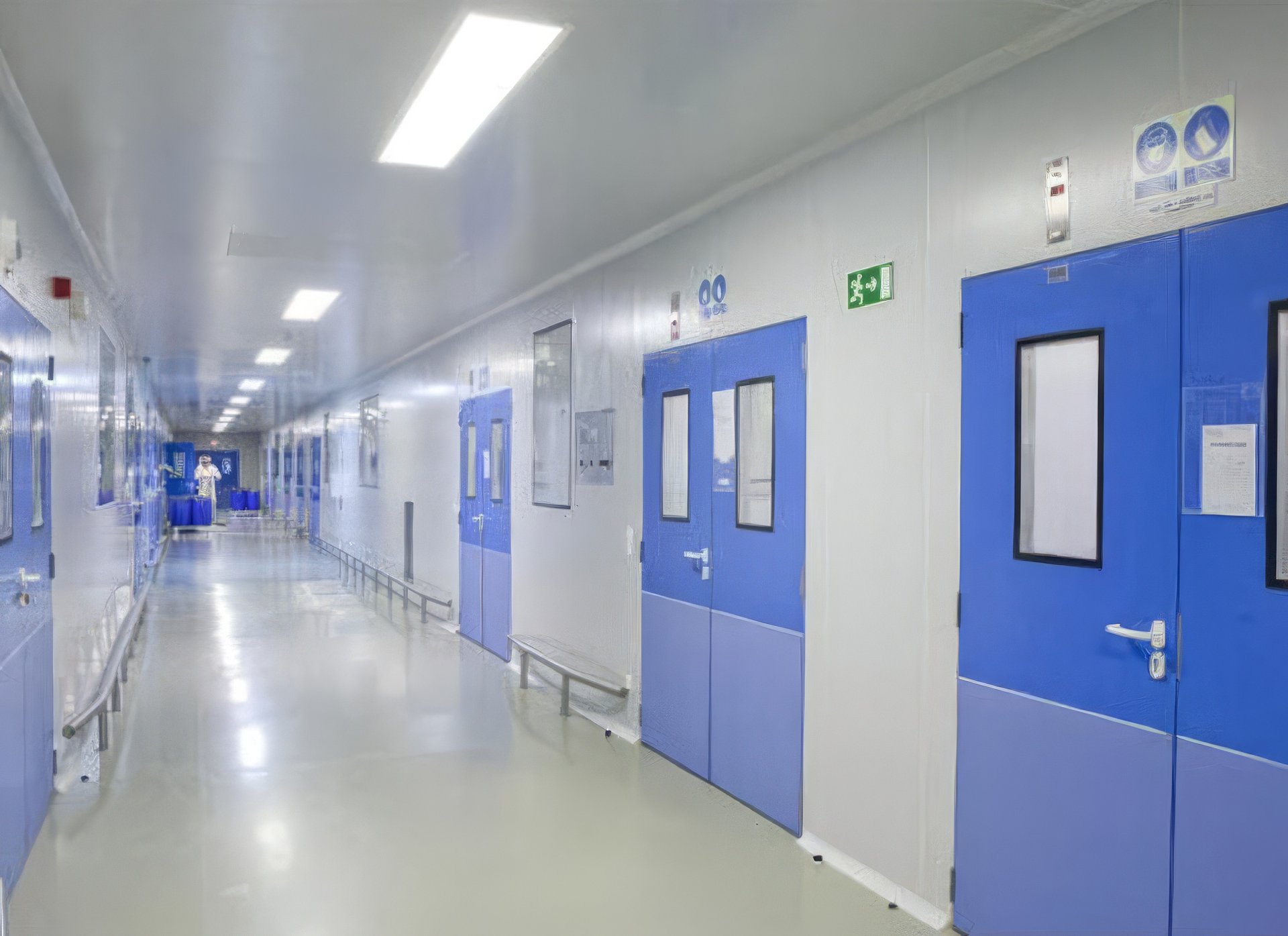 gray computer monitor