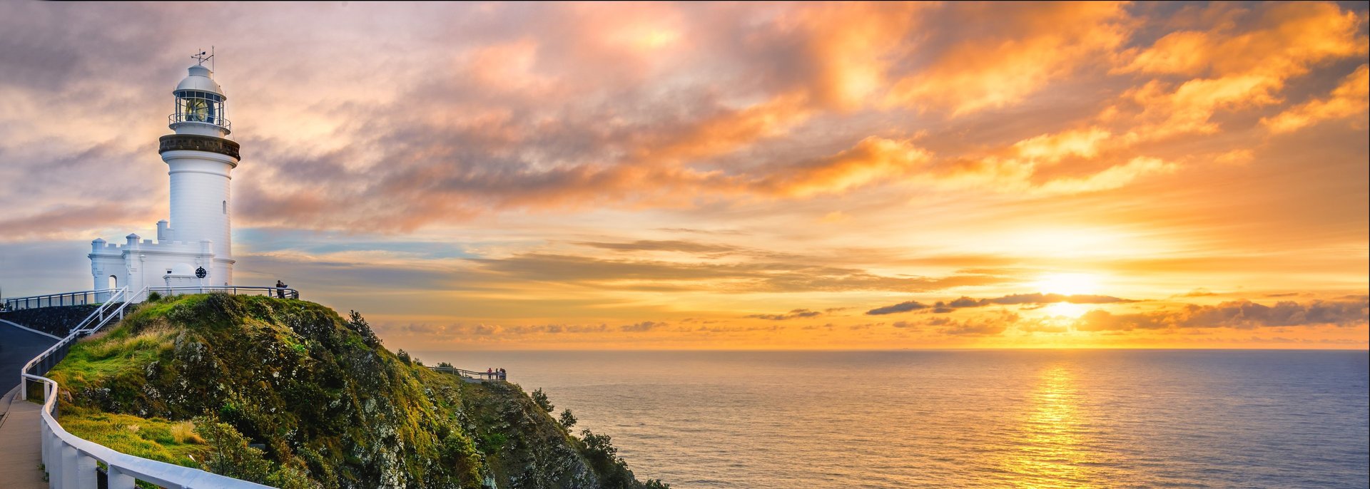 gray computer monitor