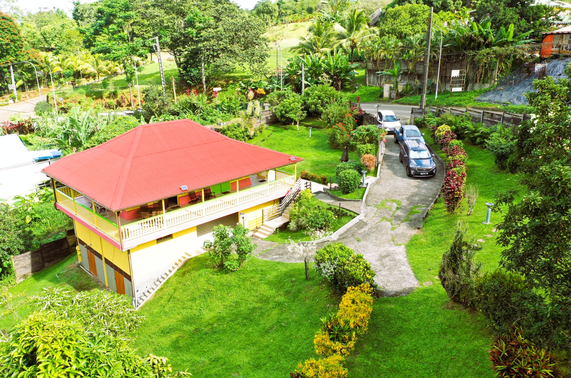 brown wooden house on lake