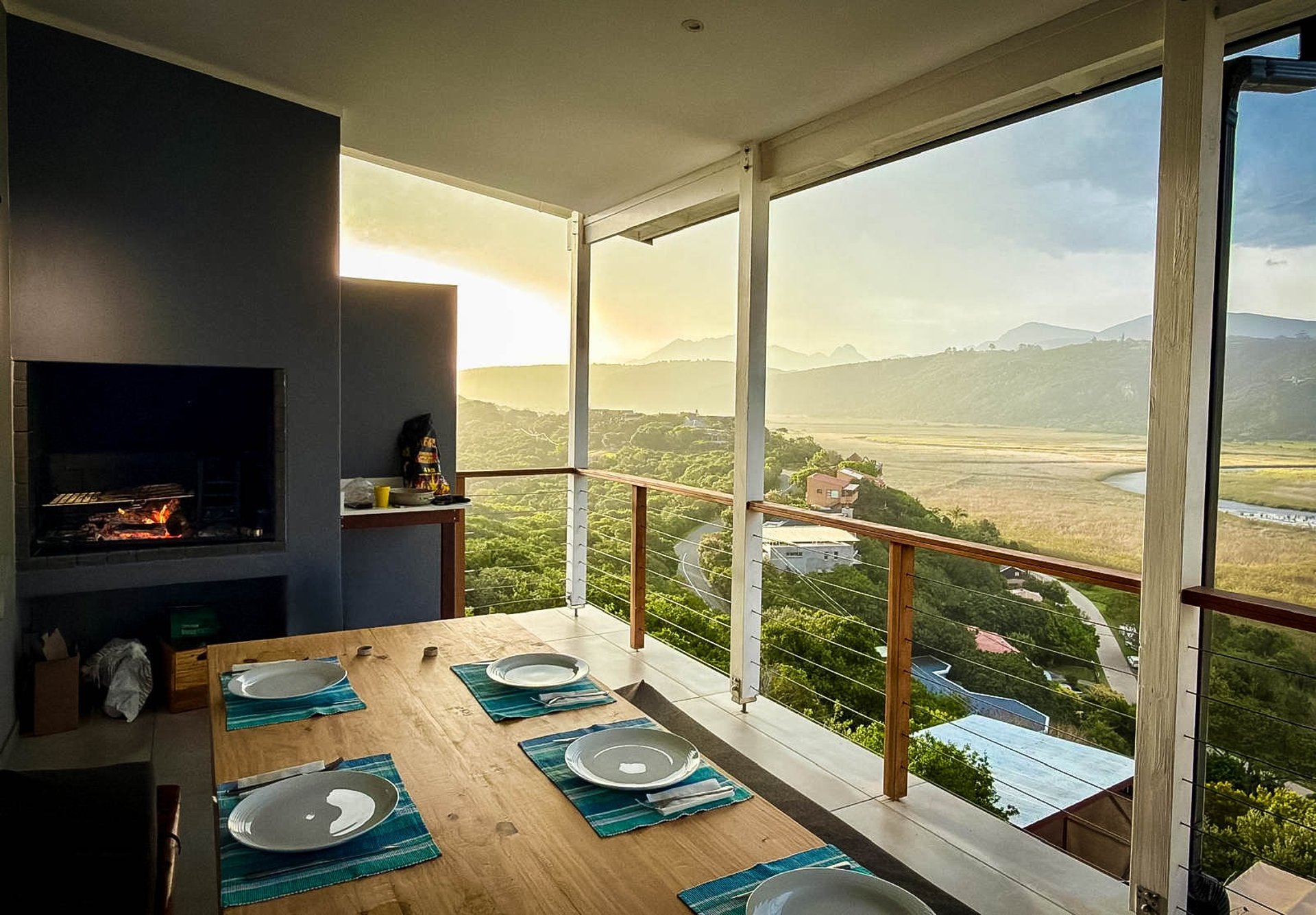 black and white bed linen