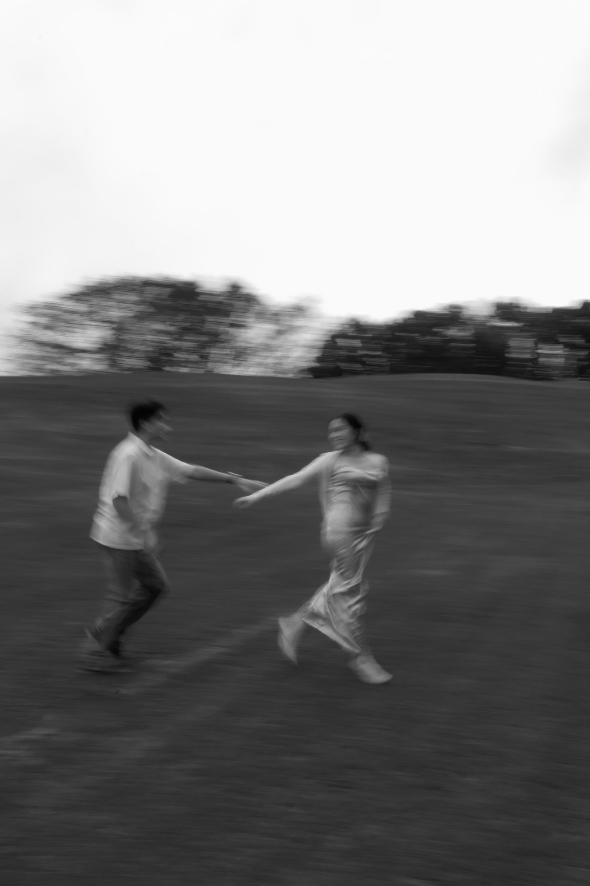 black and white bed linen