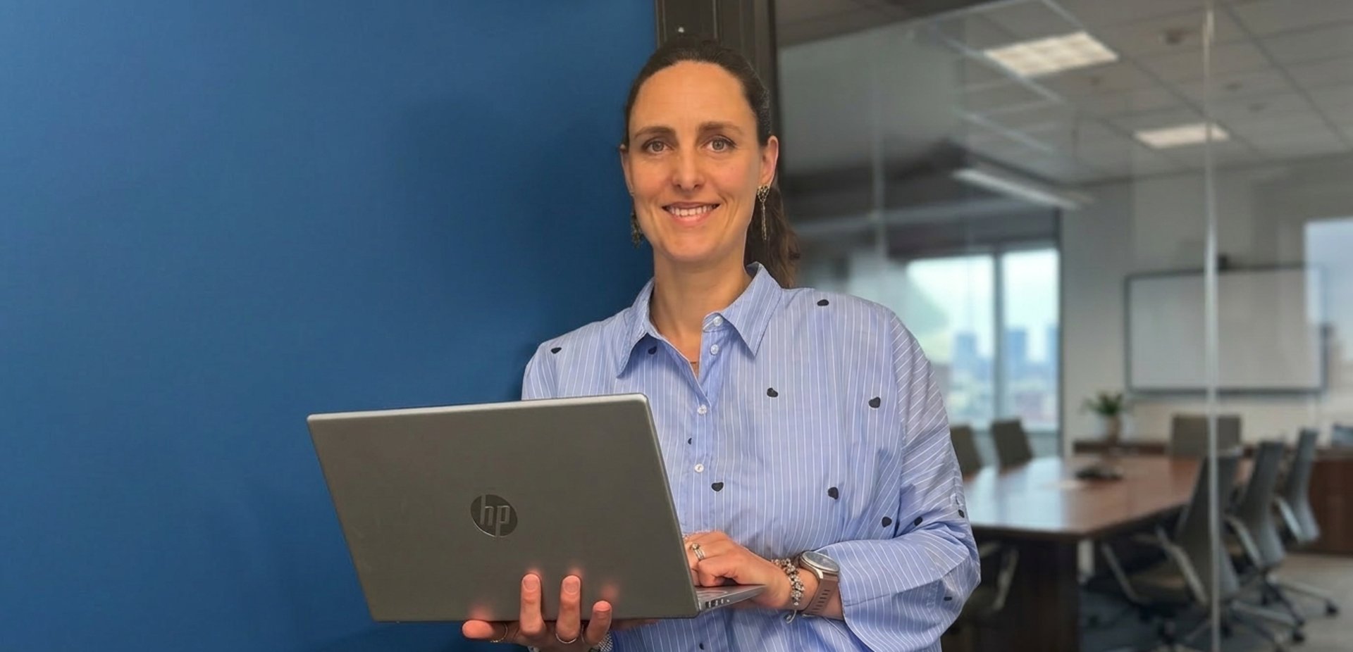 black and brown leather padded tub sofa