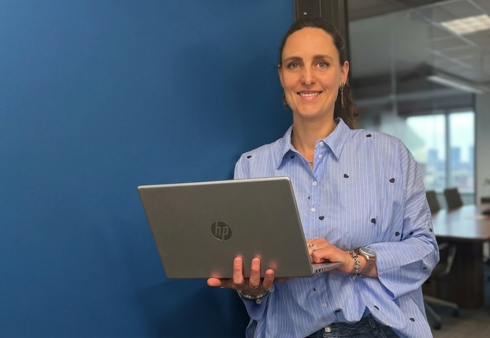 black and brown leather padded tub sofa