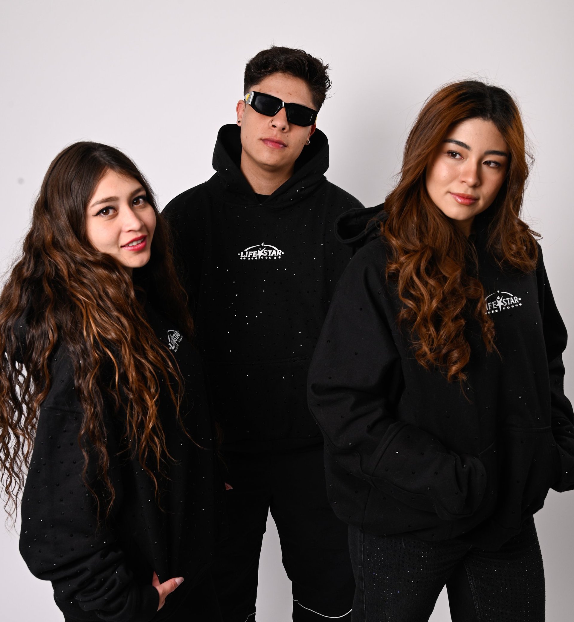 black and white bed linen