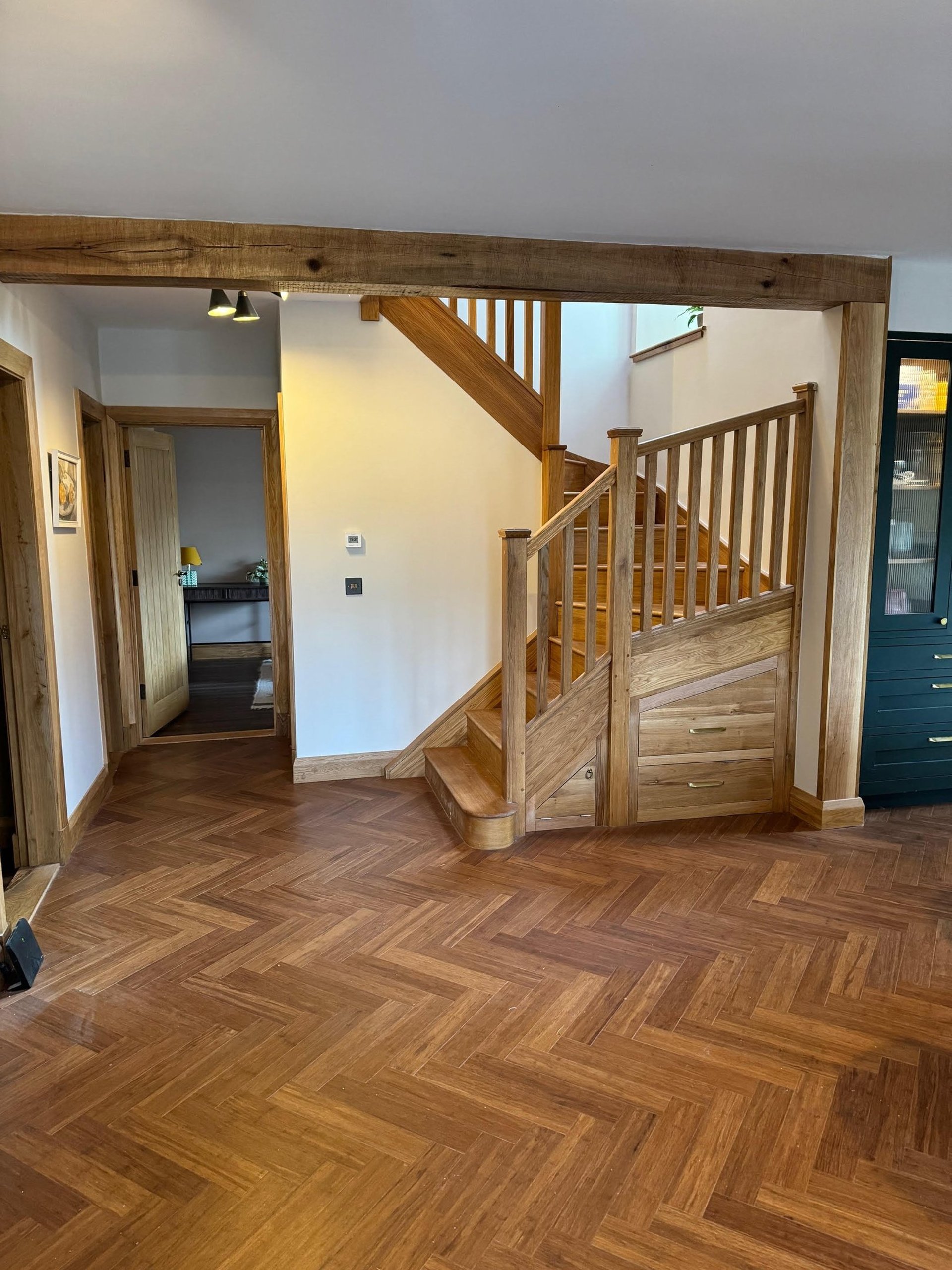 black and brown leather padded tub sofa