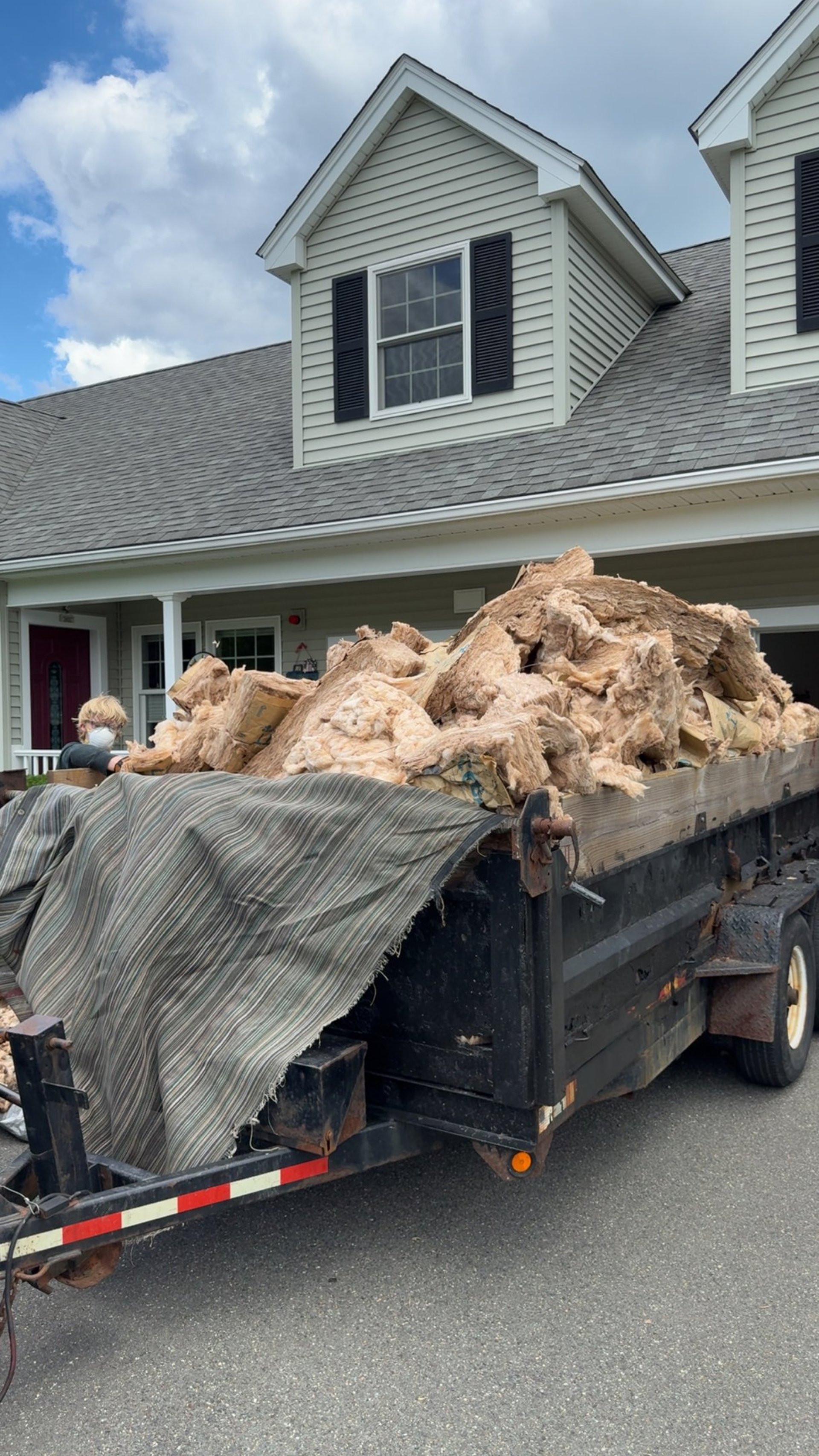 Couch removal during junk removal service in Thompsonville CT