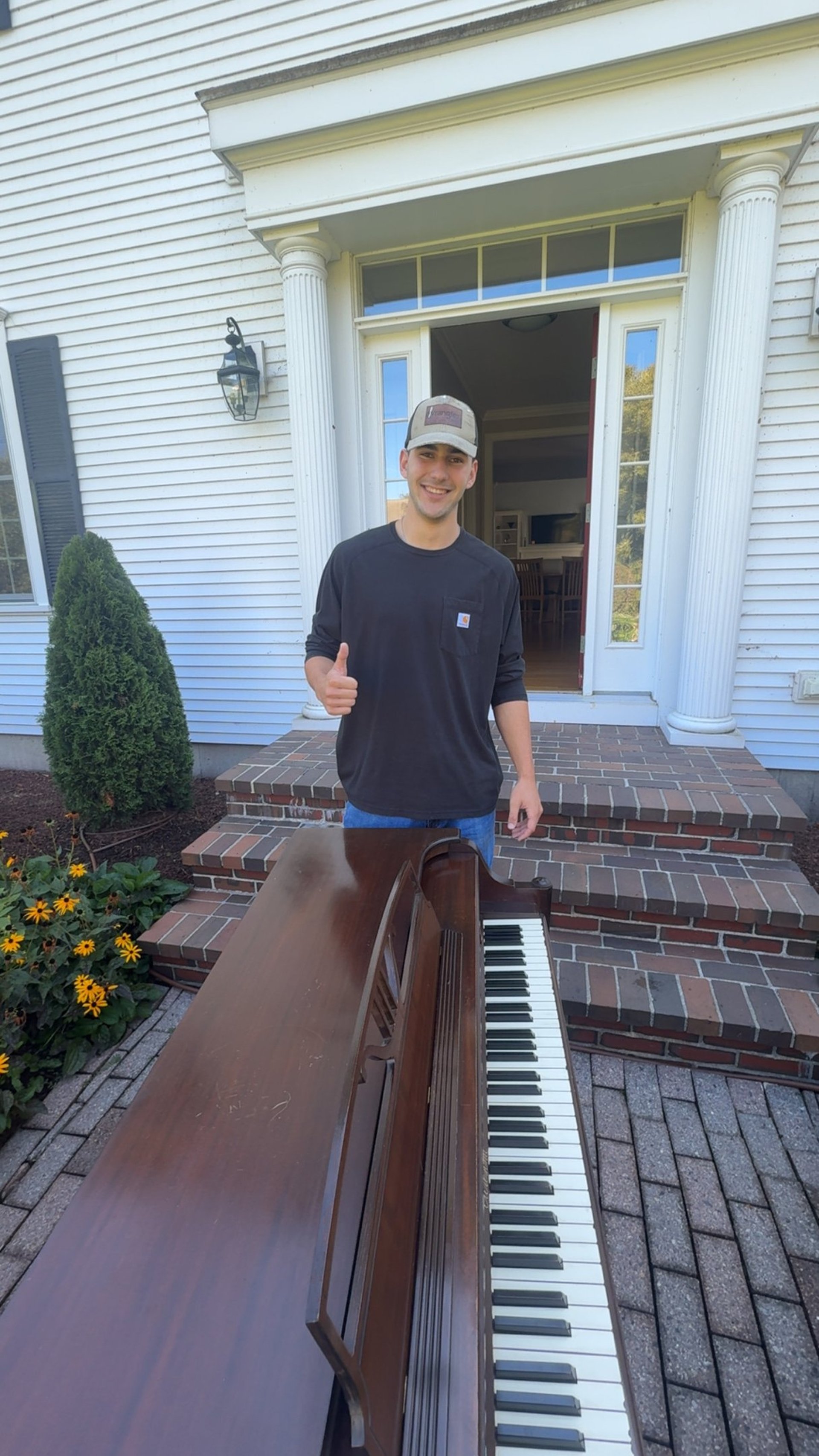 Refrigerator removal in Thompsonville Connecticut