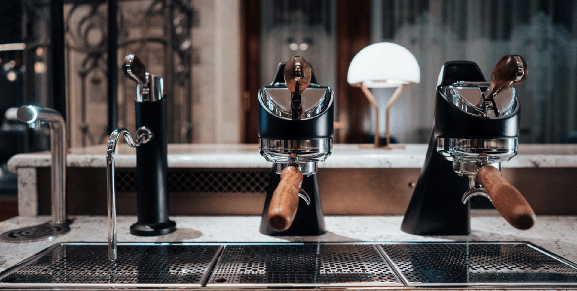 black and white bed linen