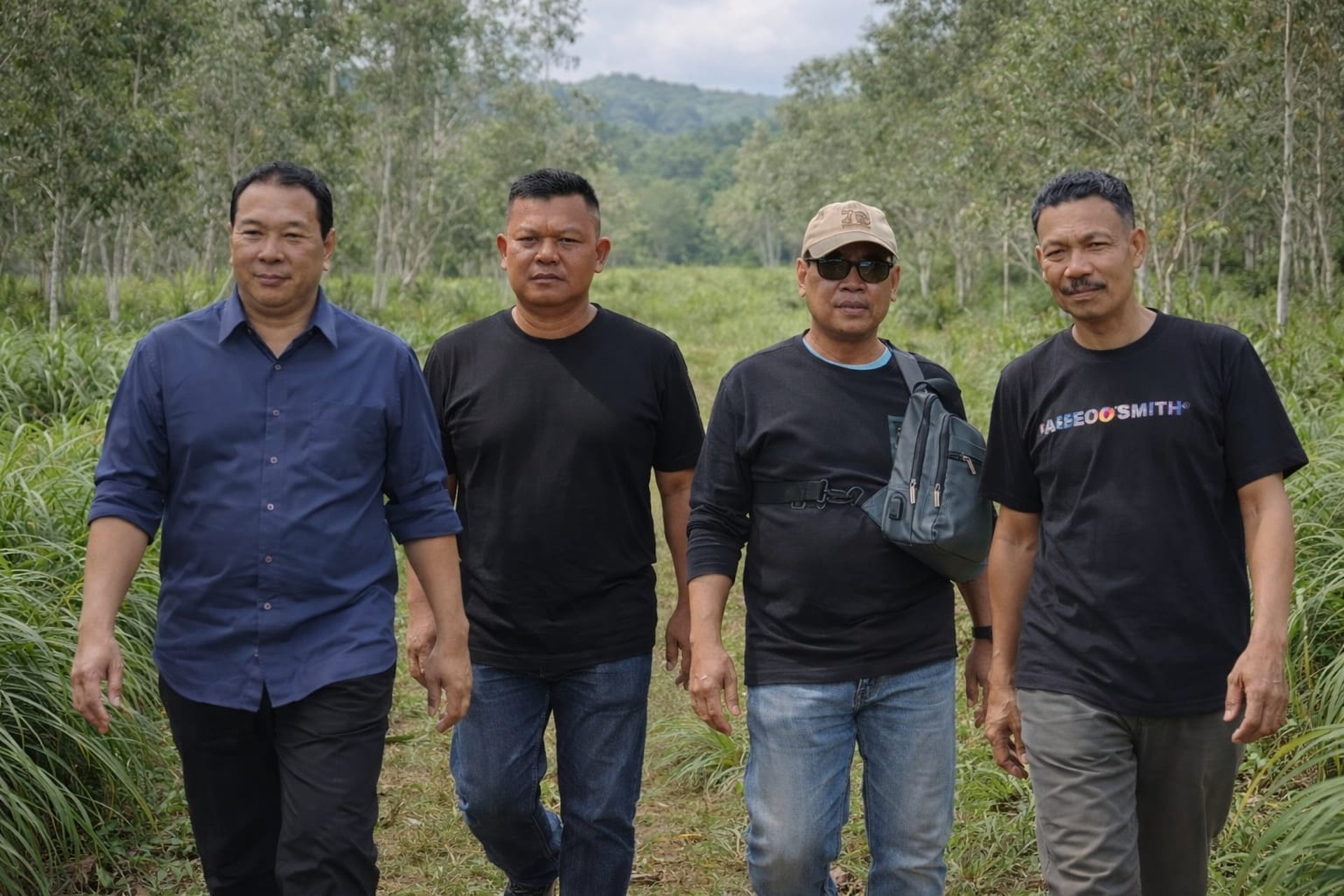 gray computer monitor