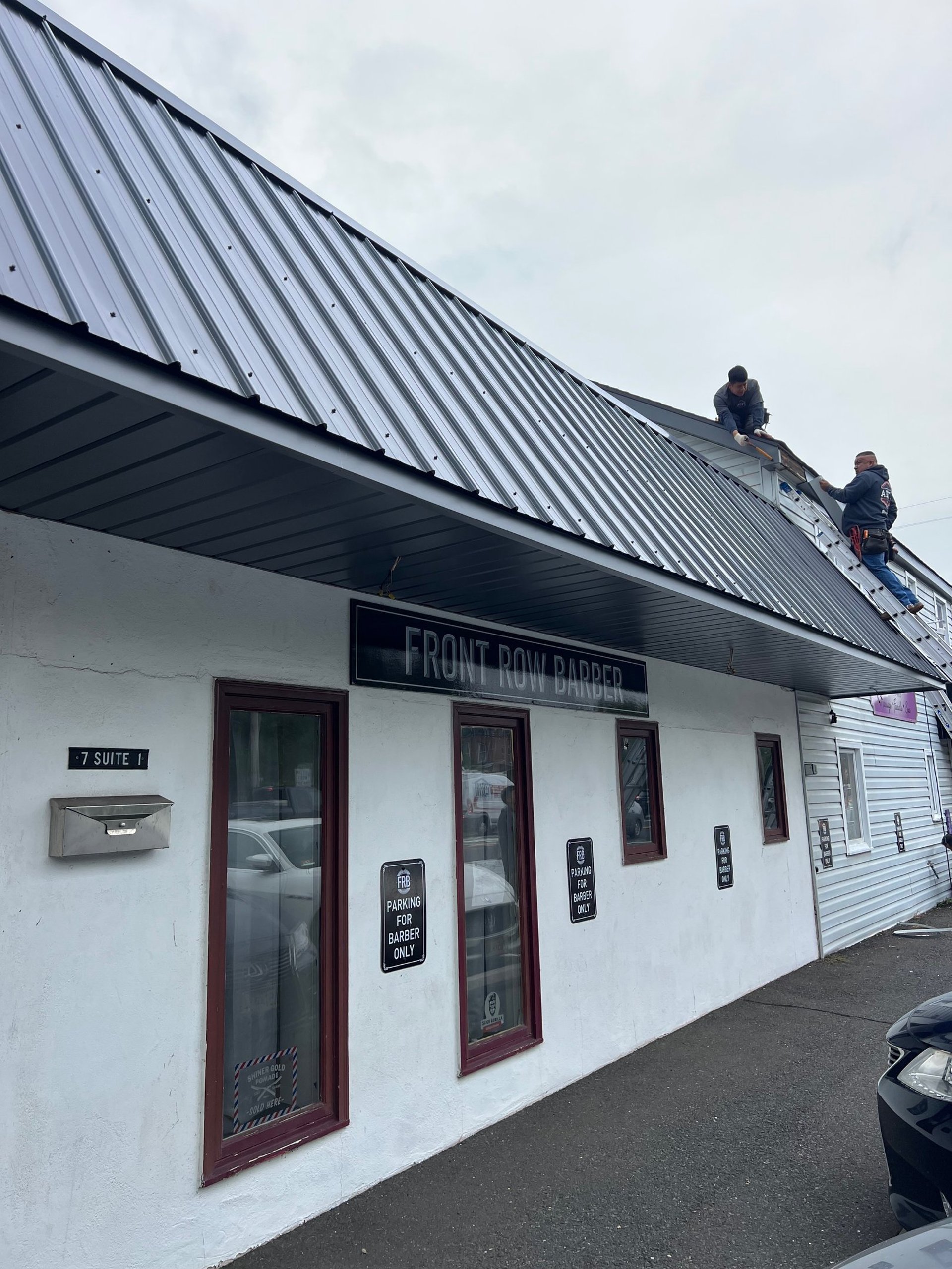 black and white bed linen