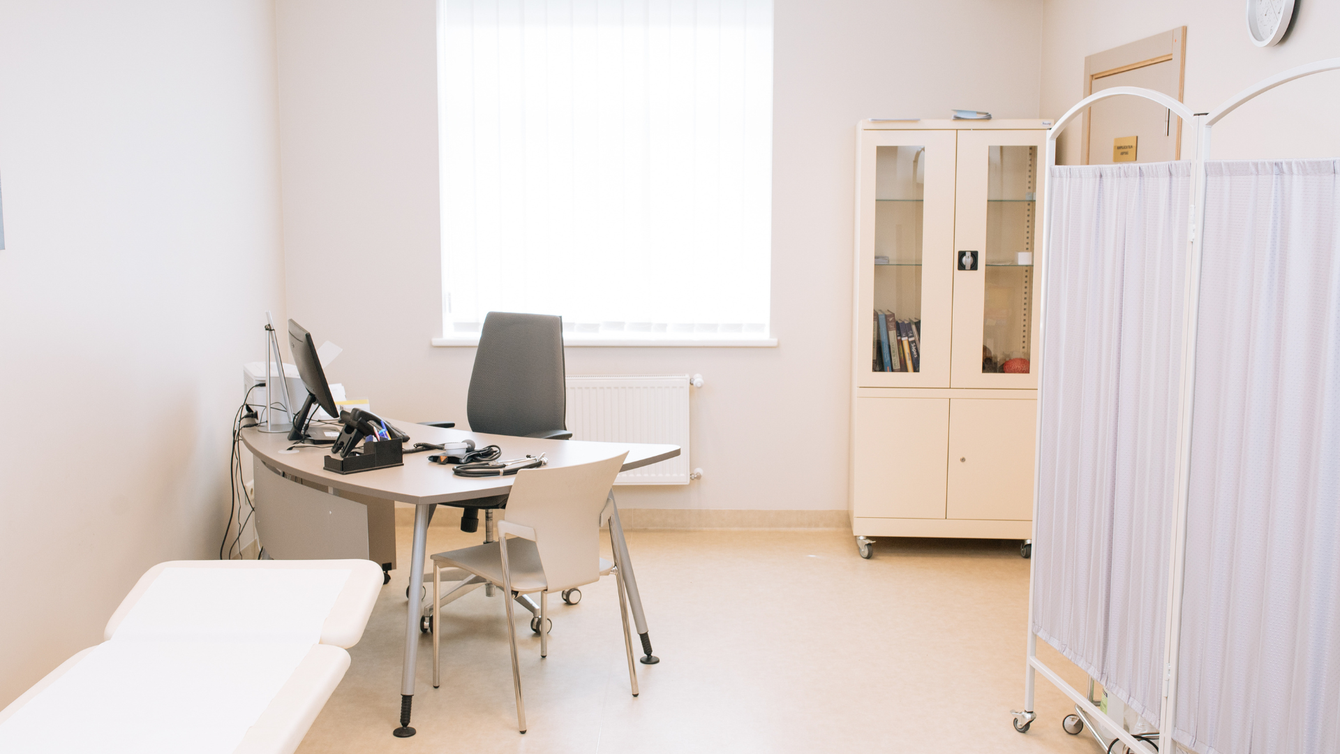black and brown leather padded tub sofa